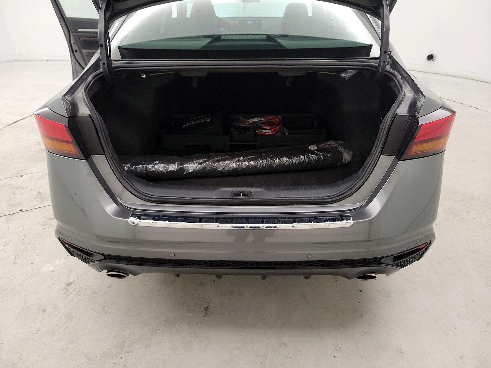 2023 Nissan Altima SR - Photo 21