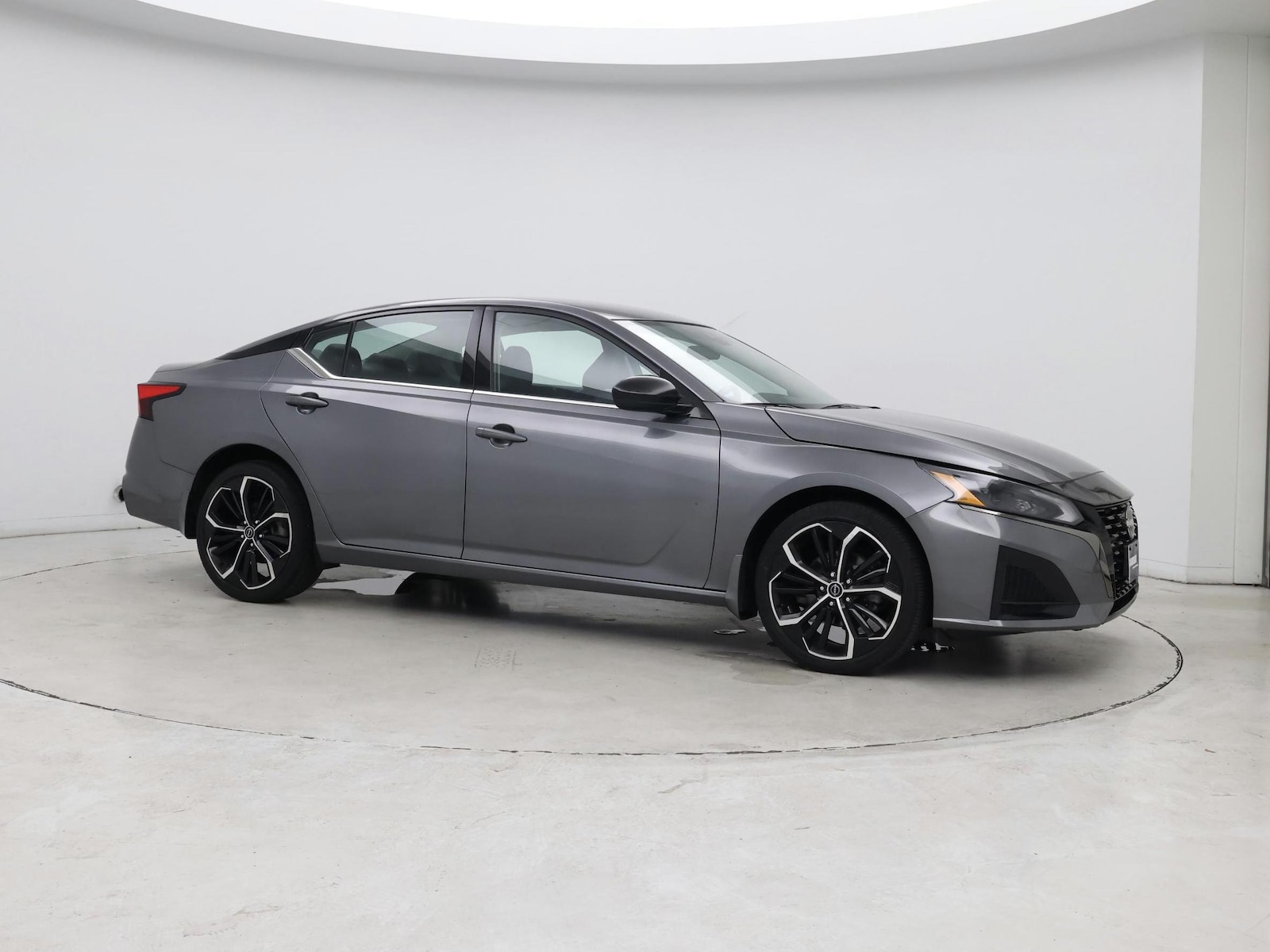 2023 Nissan Altima SR - Photo 8