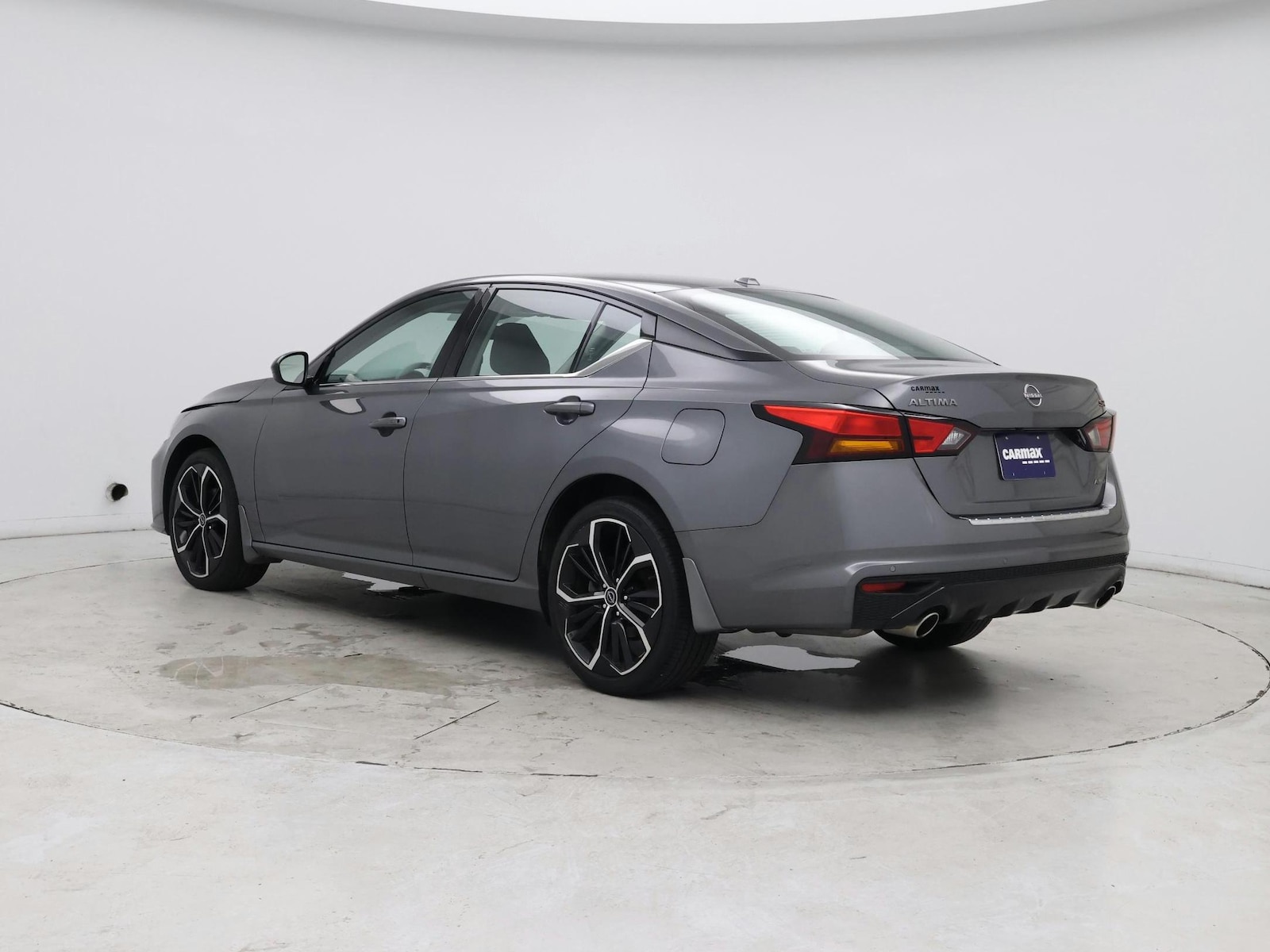 2023 Nissan Altima SR - Photo 9