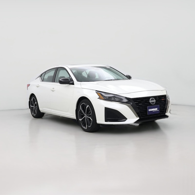 2023 Nissan Altima SR
