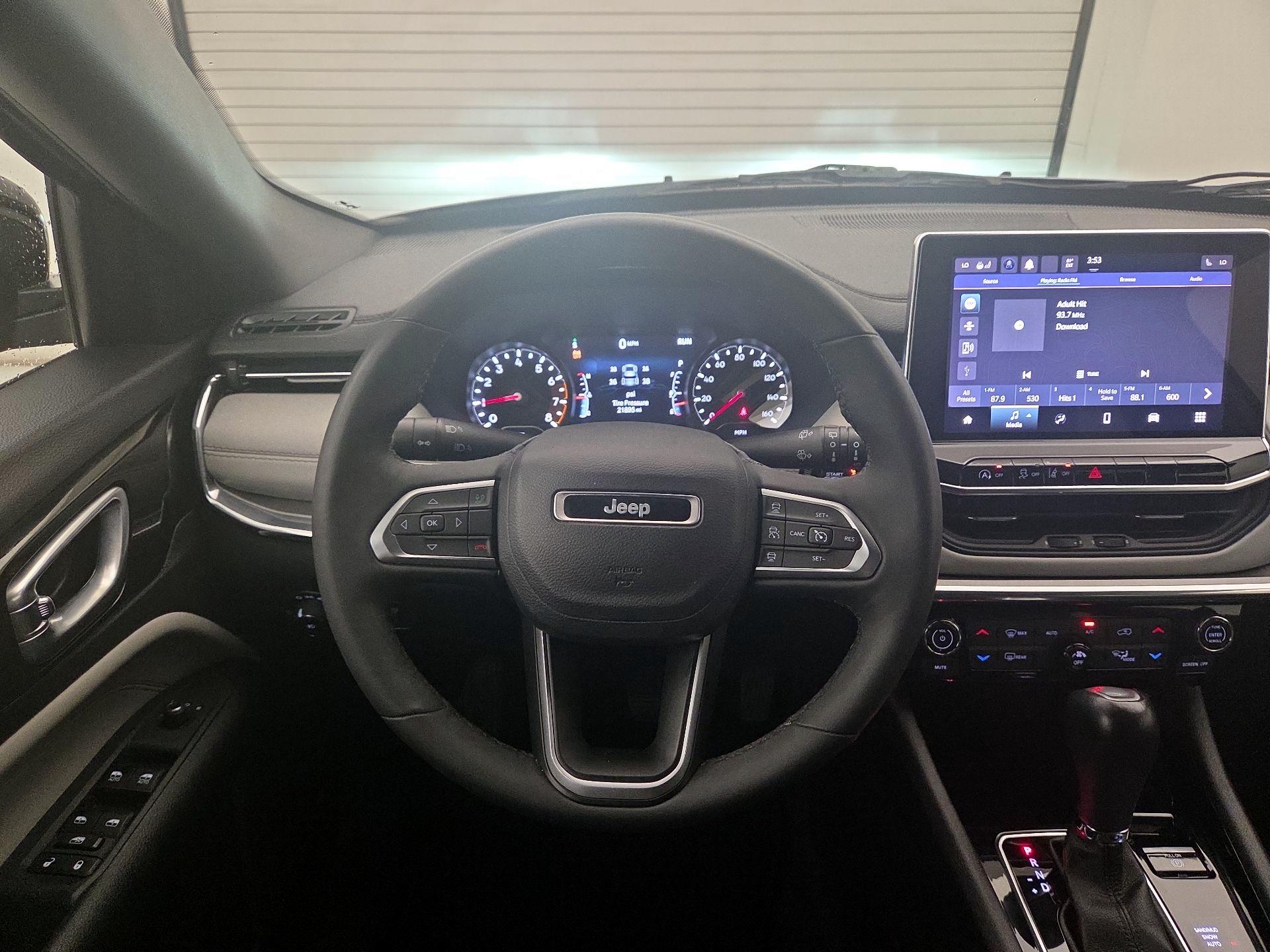Thumbnail: 2023 Jeep Compass - 10