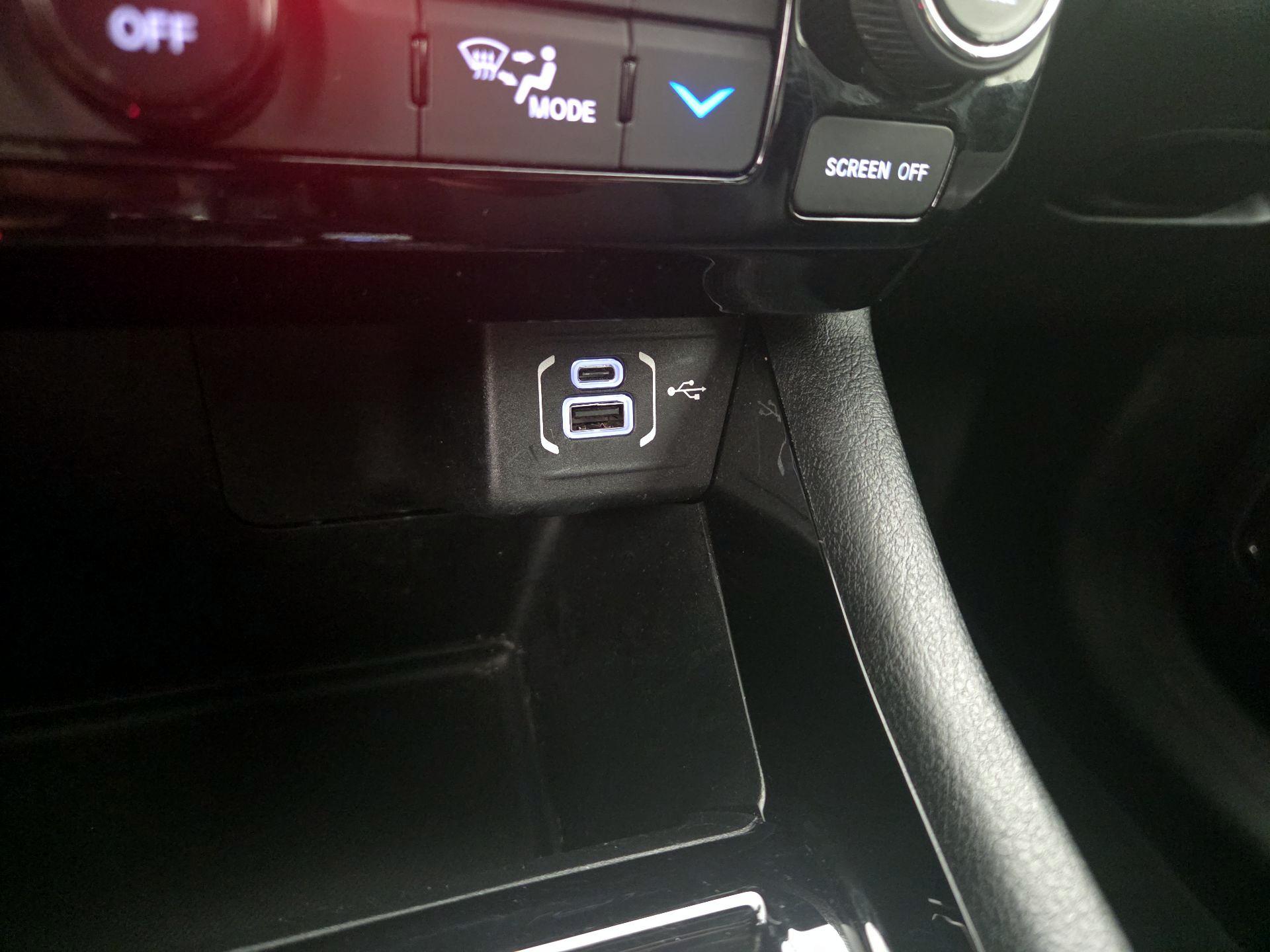 Thumbnail: 2023 Jeep Compass - 17