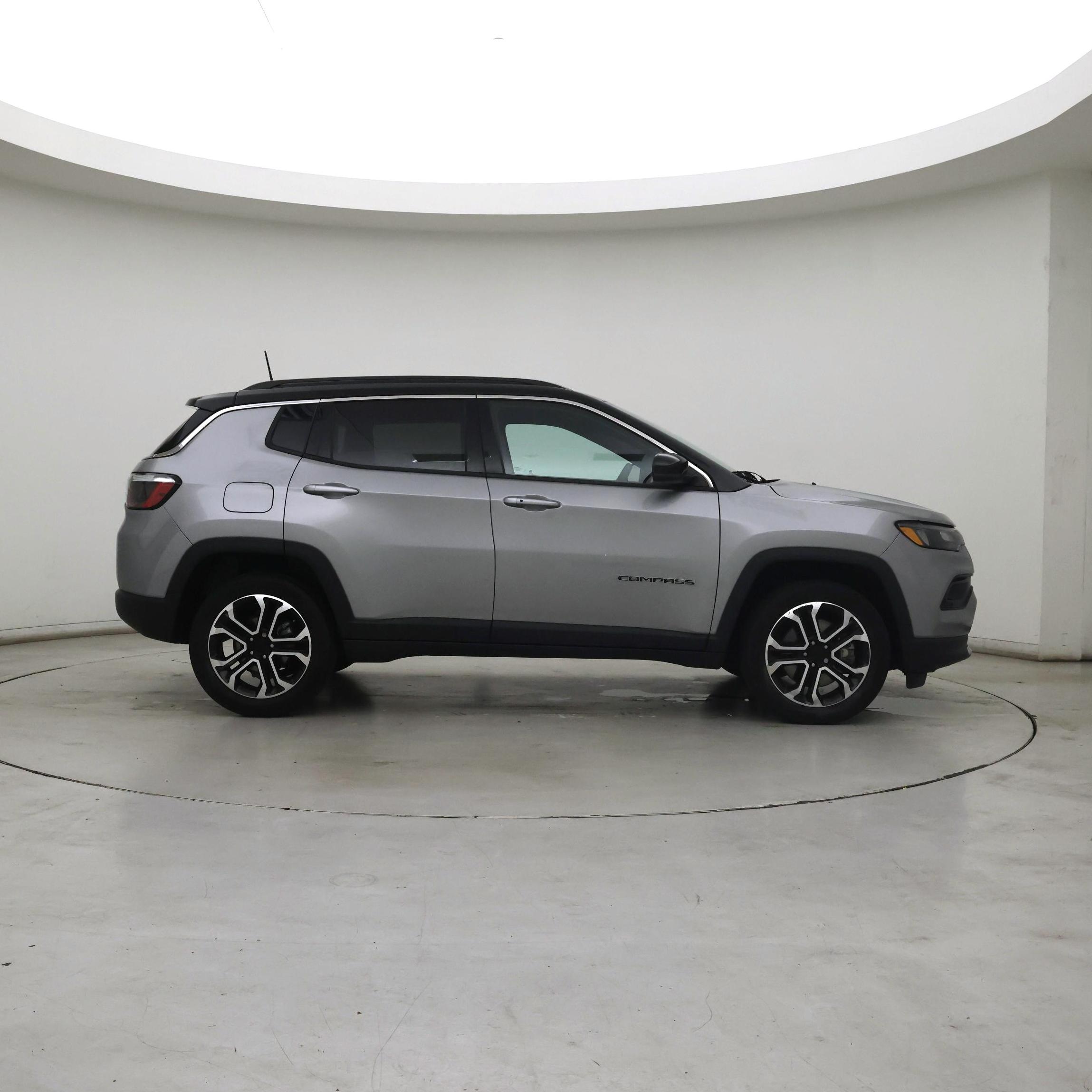 Thumbnail: 2023 Jeep Compass - 7