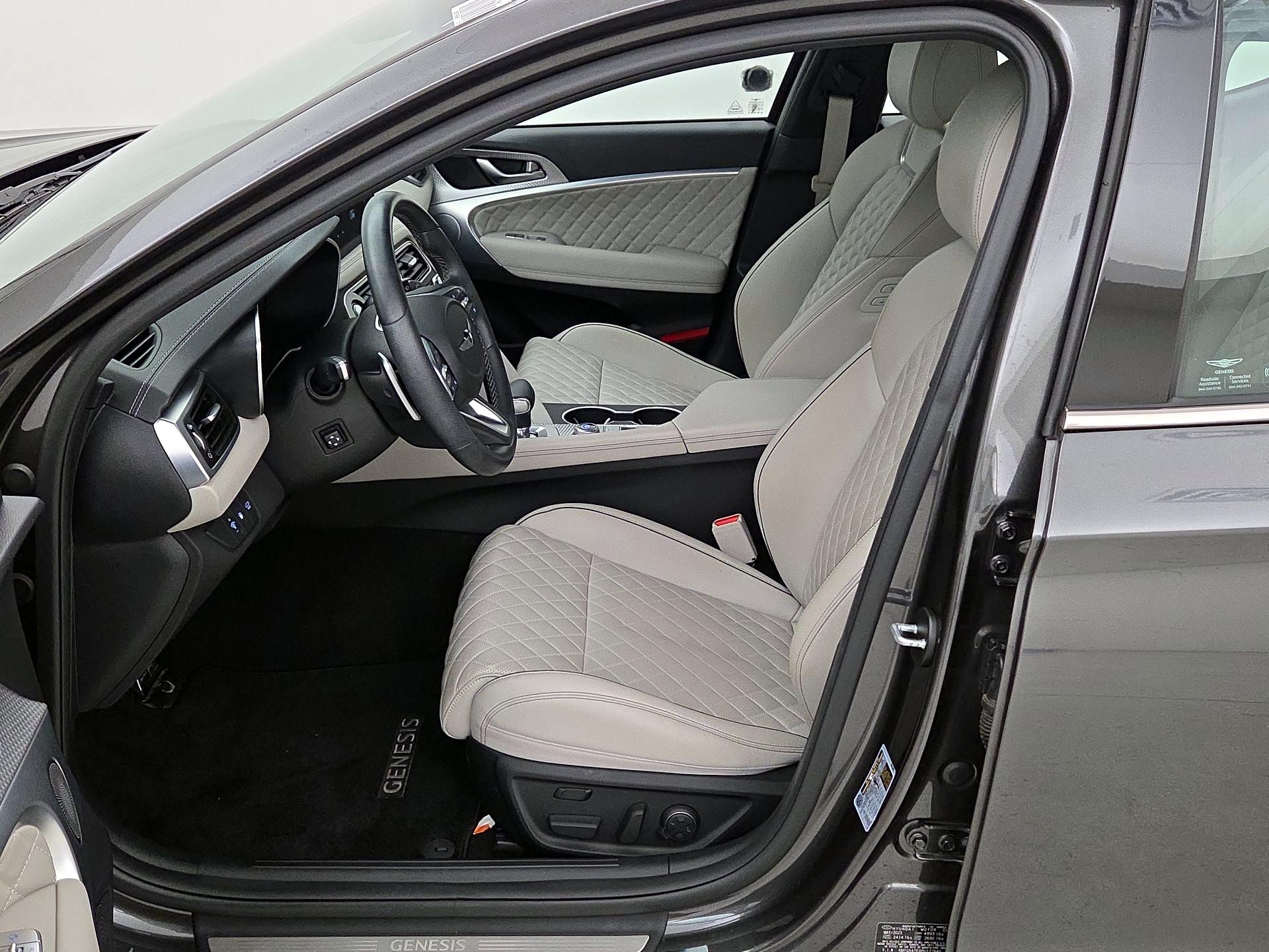 Thumbnail: 2023 Genesis G70 - 11