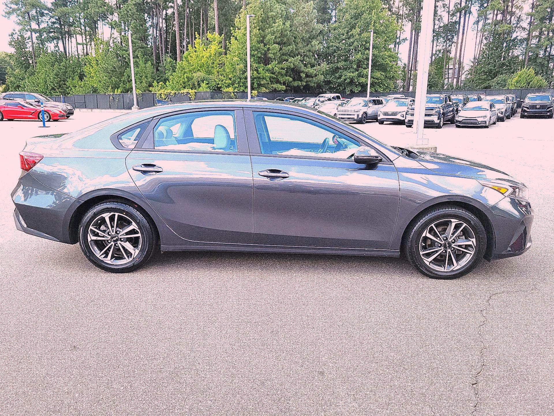 Thumbnail: 2023 Kia Forte - 4