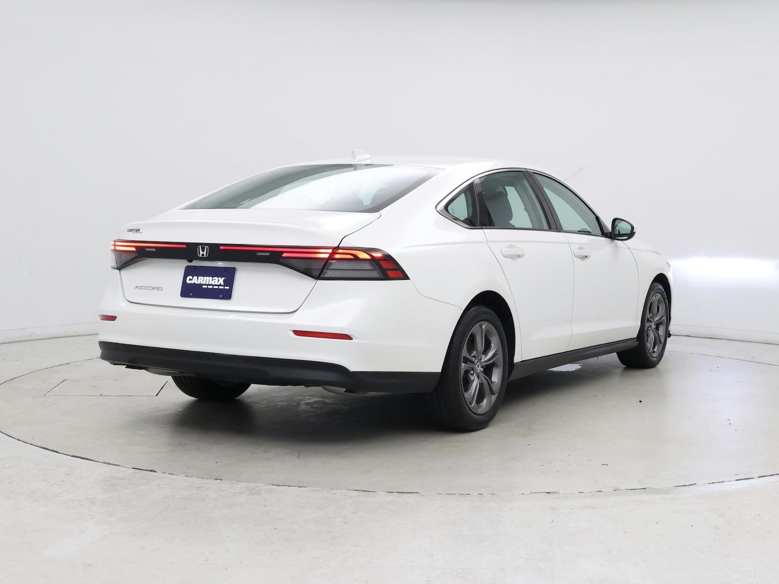 2024 Honda Accord EX - Photo 9