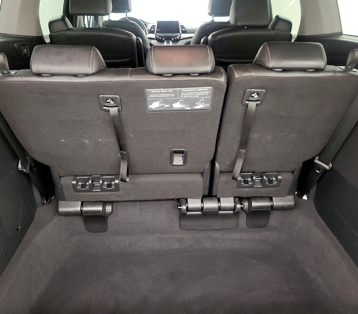 Trunk/Cargo (Seats Up)