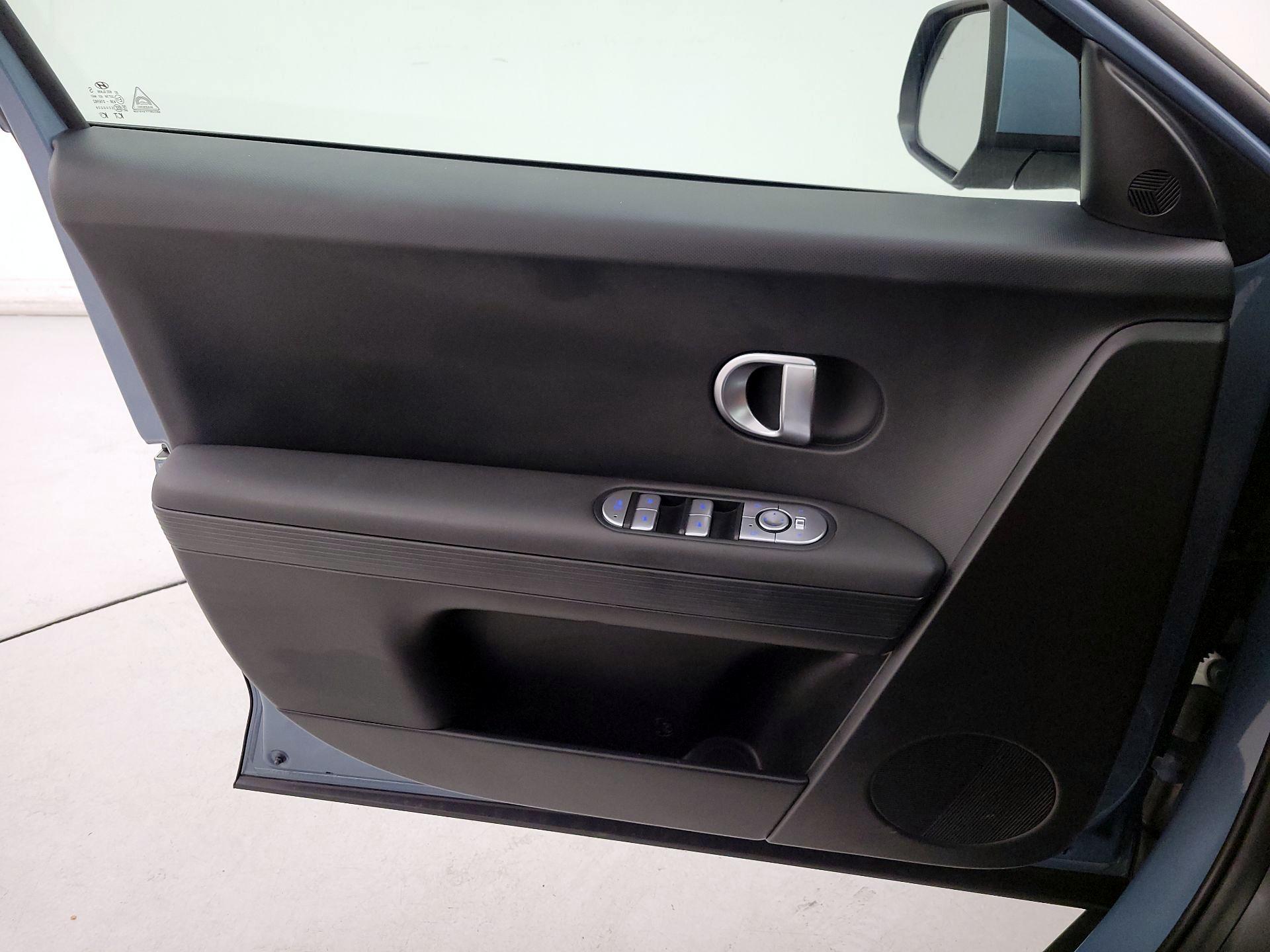 Thumbnail: 2024 Hyundai Ioniq 5 - 12