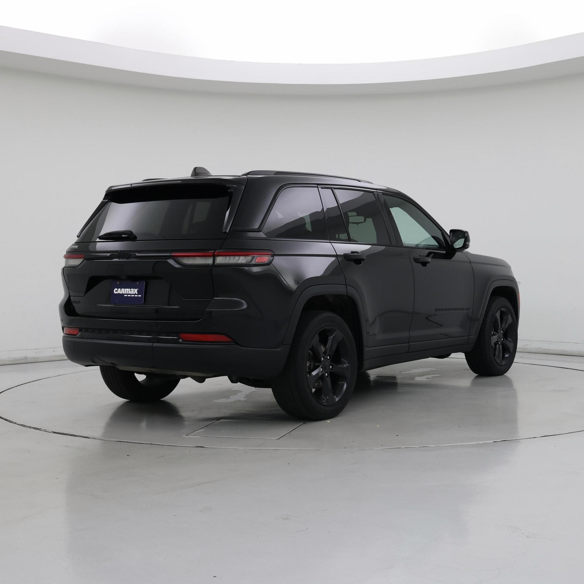 Thumbnail: 2023 Jeep Grand Cherokee - 8