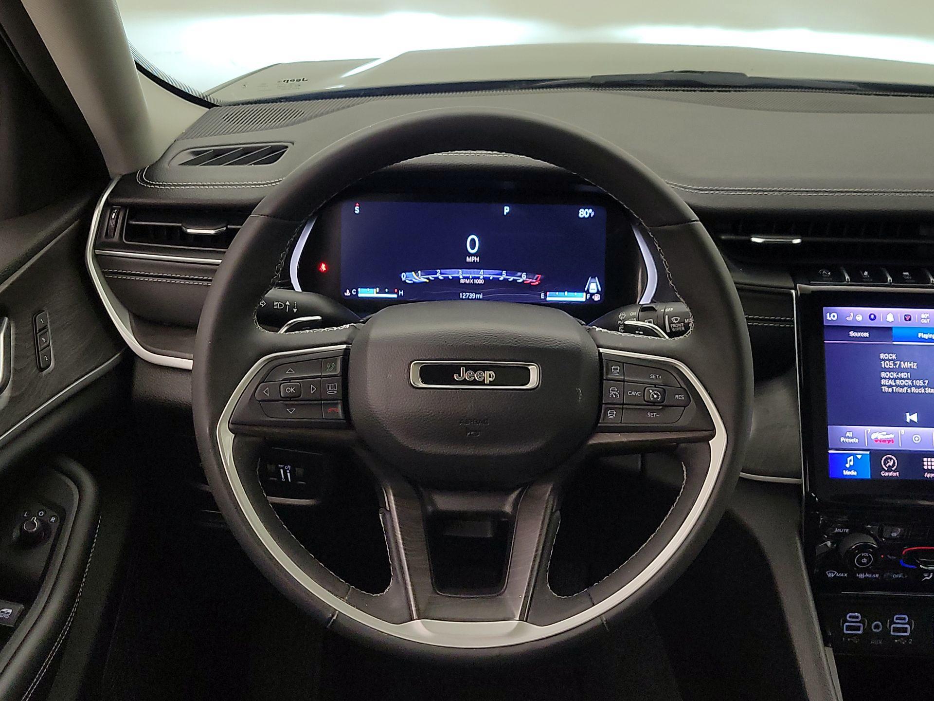 Thumbnail: 2023 Jeep Grand Cherokee - 10