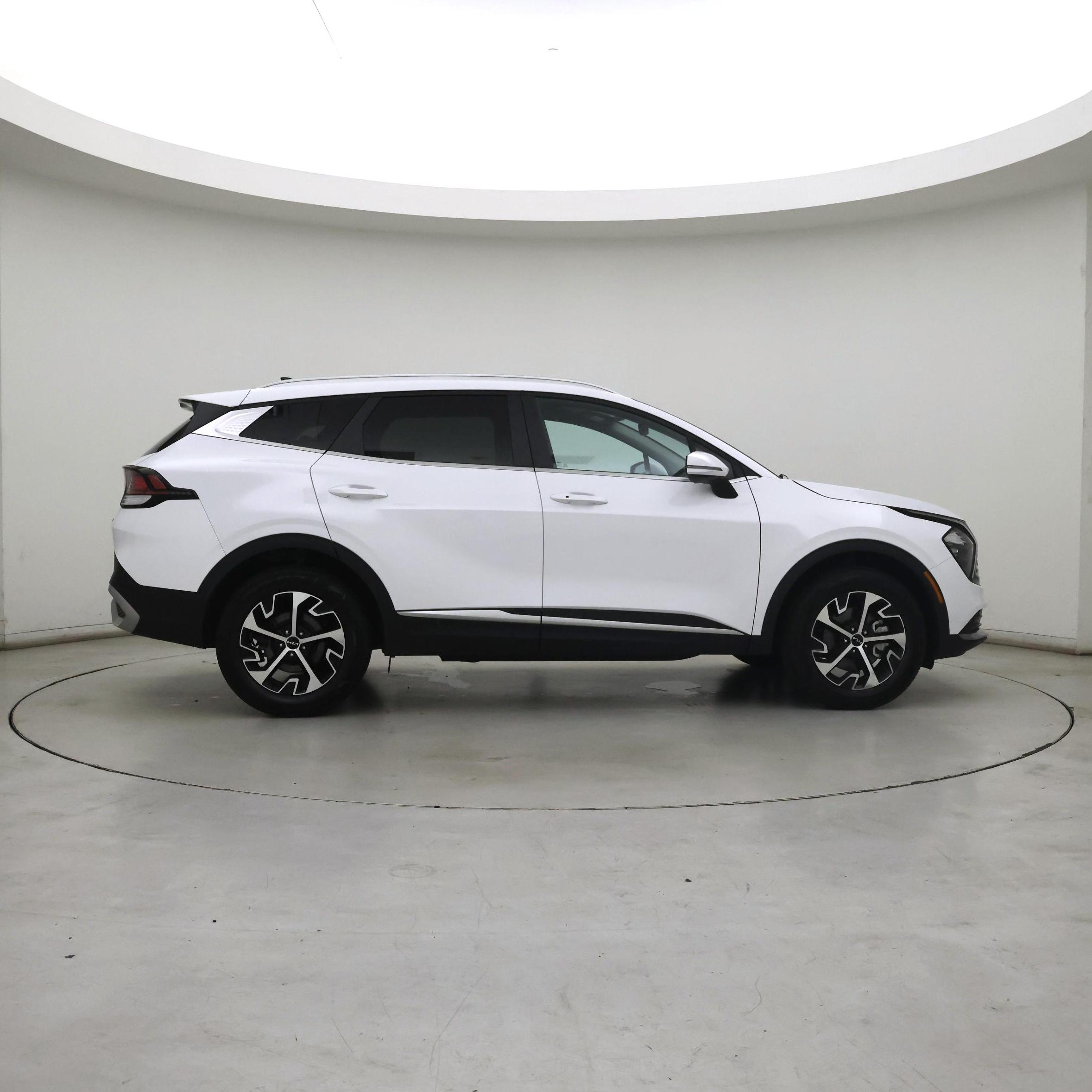 Thumbnail: 2023 Kia Sportage - 7
