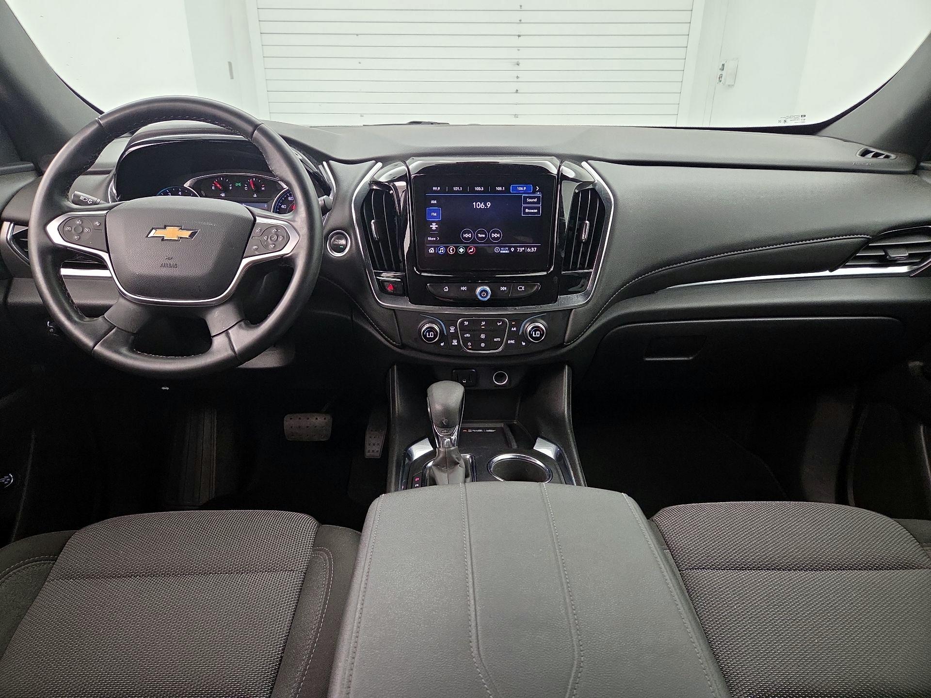 Thumbnail: 2023 Chevrolet Traverse - 9