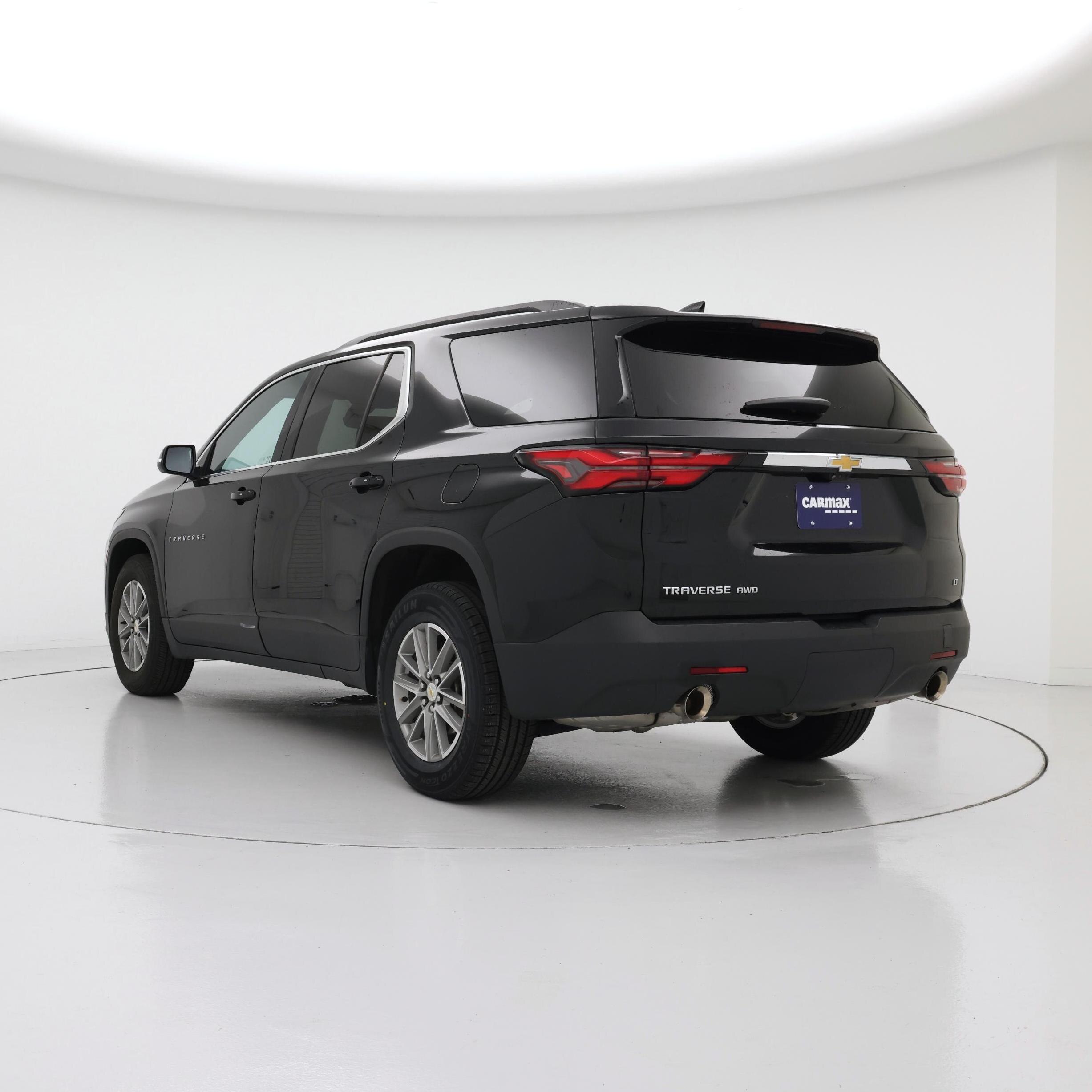 Thumbnail: 2023 Chevrolet Traverse - 2