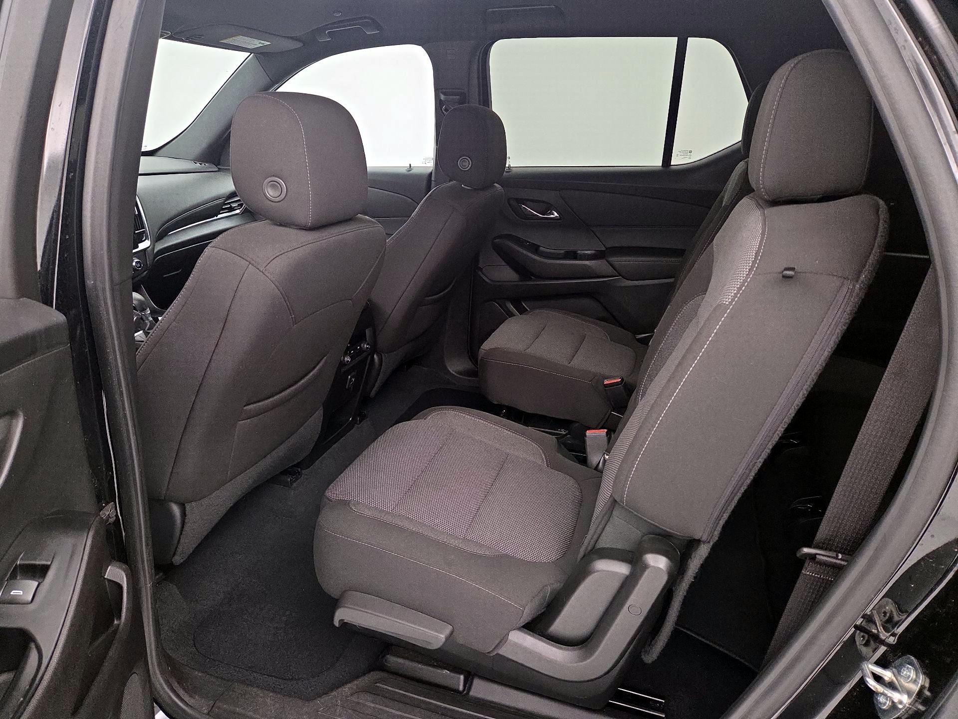 Thumbnail: 2023 Chevrolet Traverse - 19
