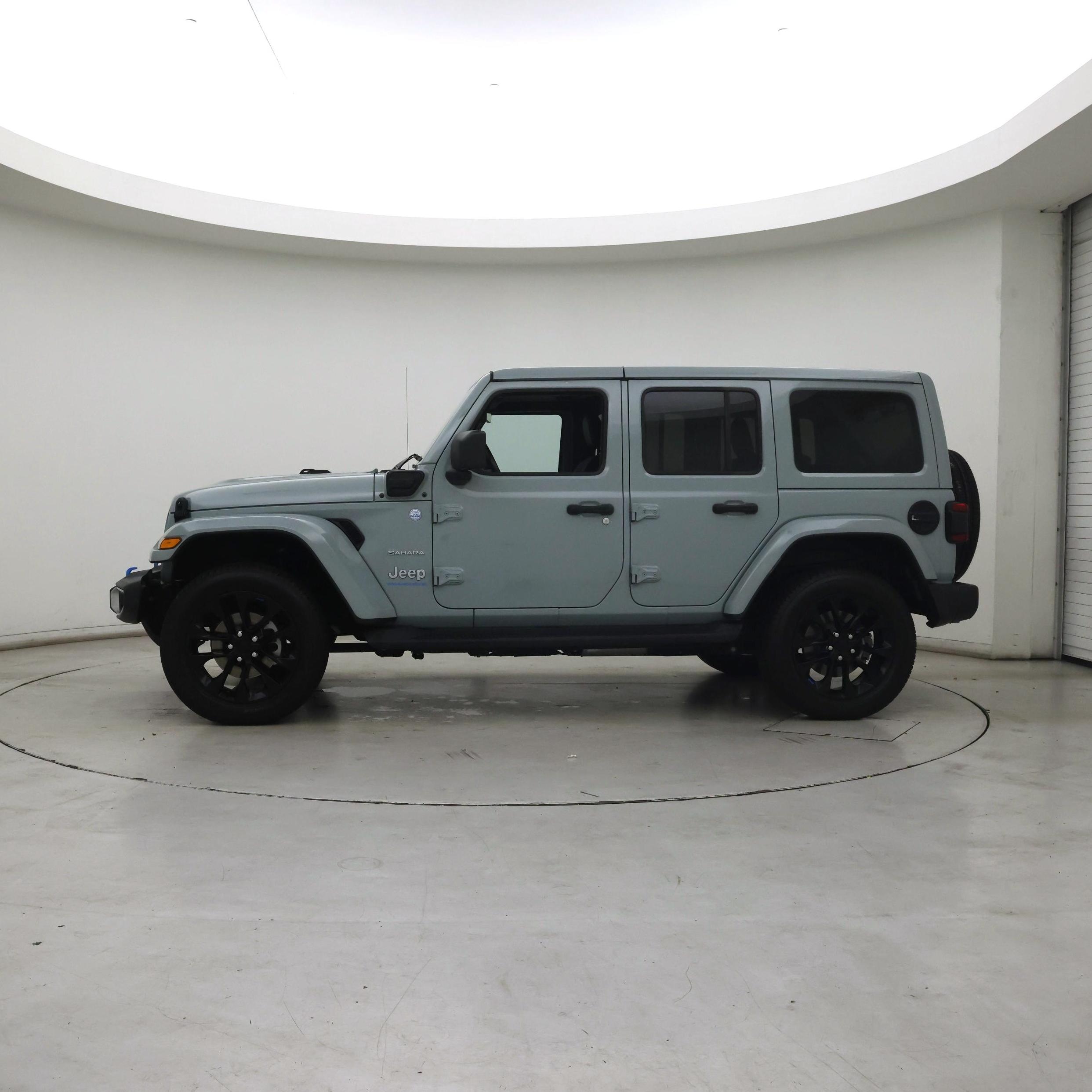 Thumbnail: 2023 Jeep Wrangler - 3