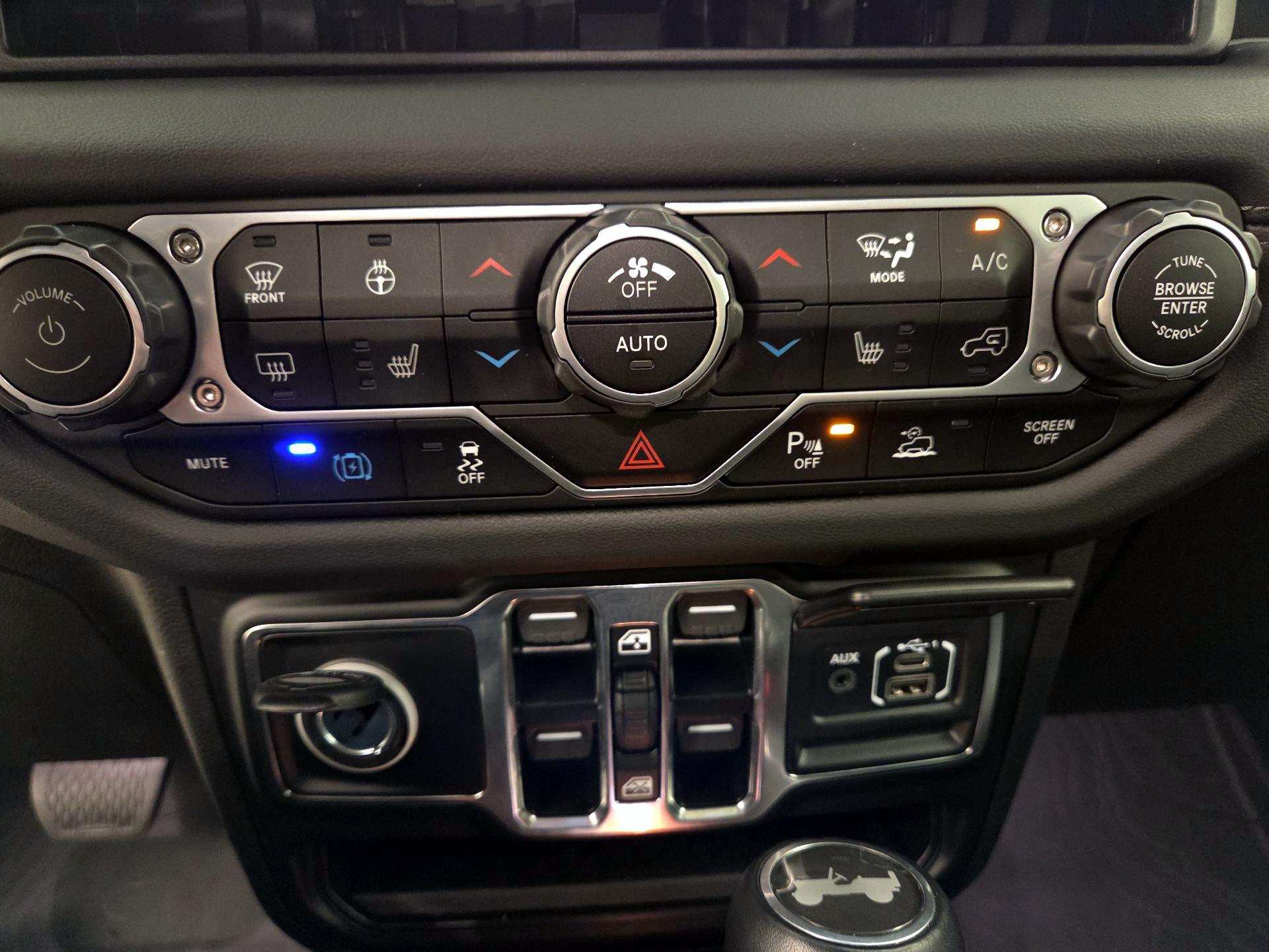 Thumbnail: 2024 Jeep Wrangler - 17