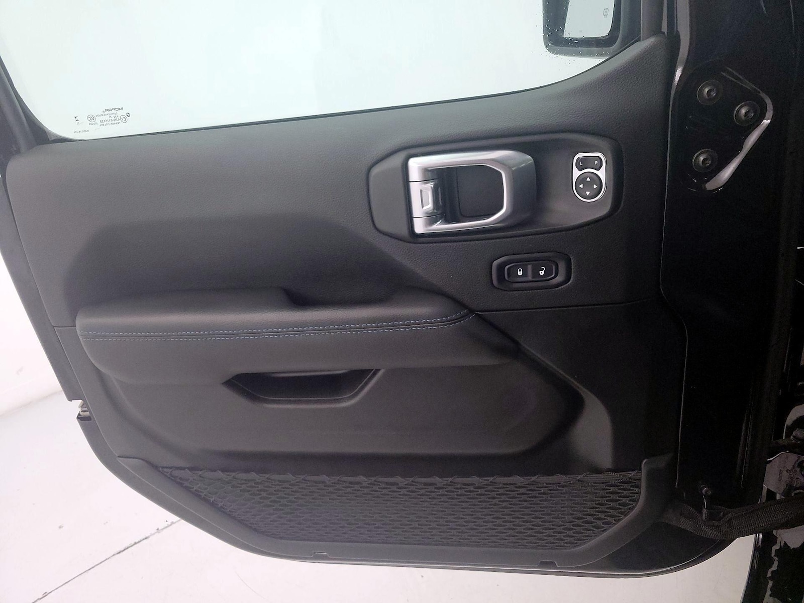 2023 Jeep Wrangler 4xe Rubicon 4XE - Photo 13