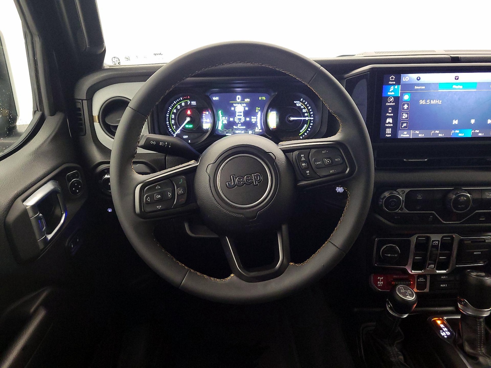 2024 Jeep Wrangler 4xe Willys 4XE - Photo 11