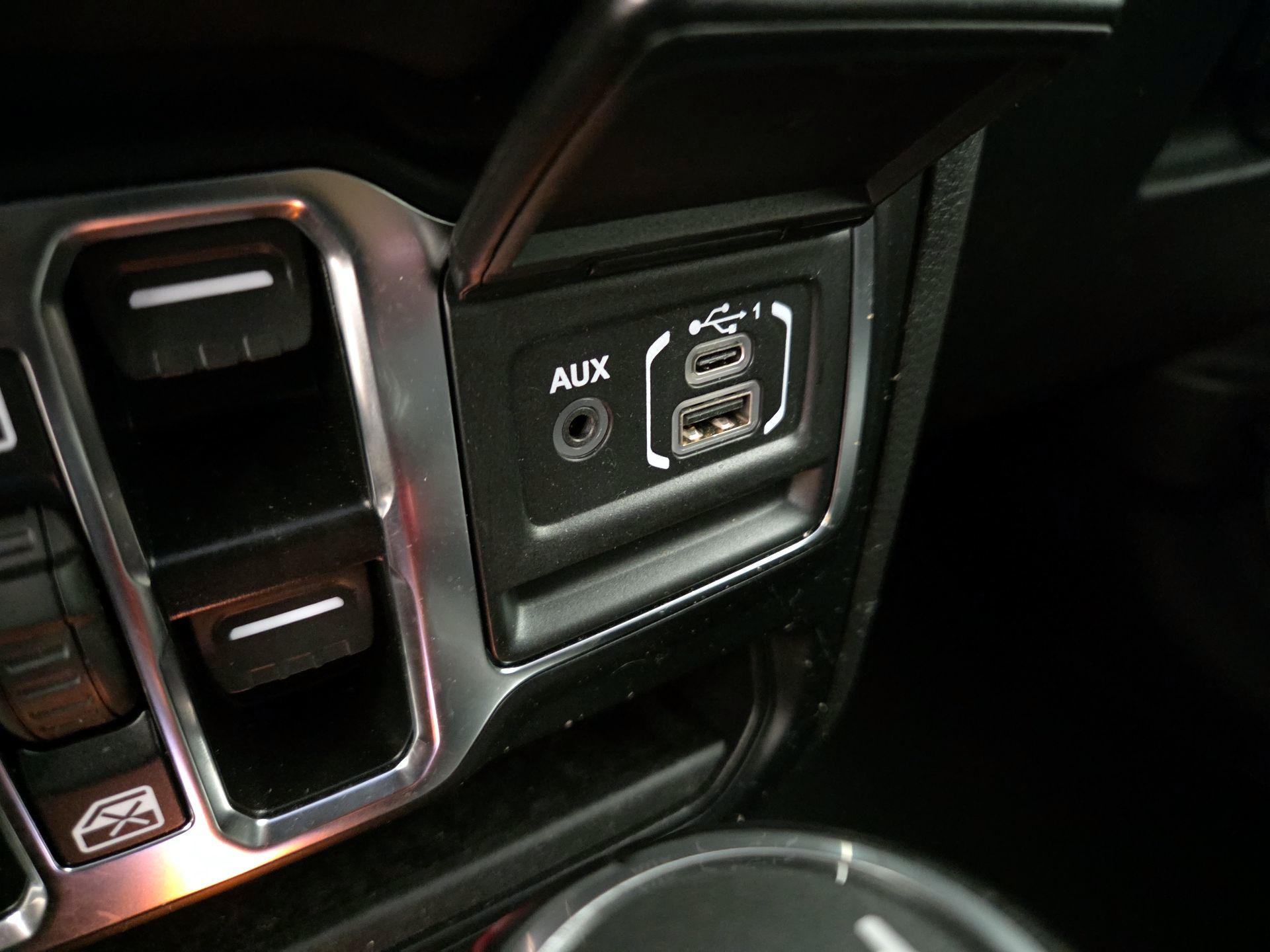 Thumbnail: 2024 Jeep Wrangler - 18