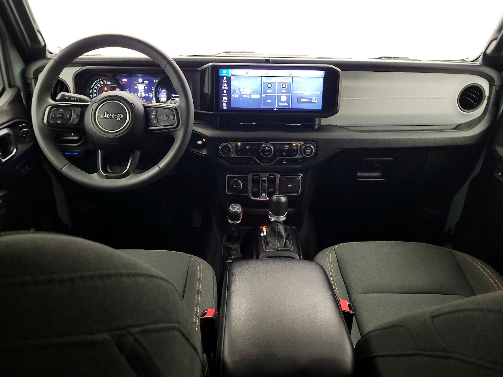 Apple CarPlay® & Android Auto™