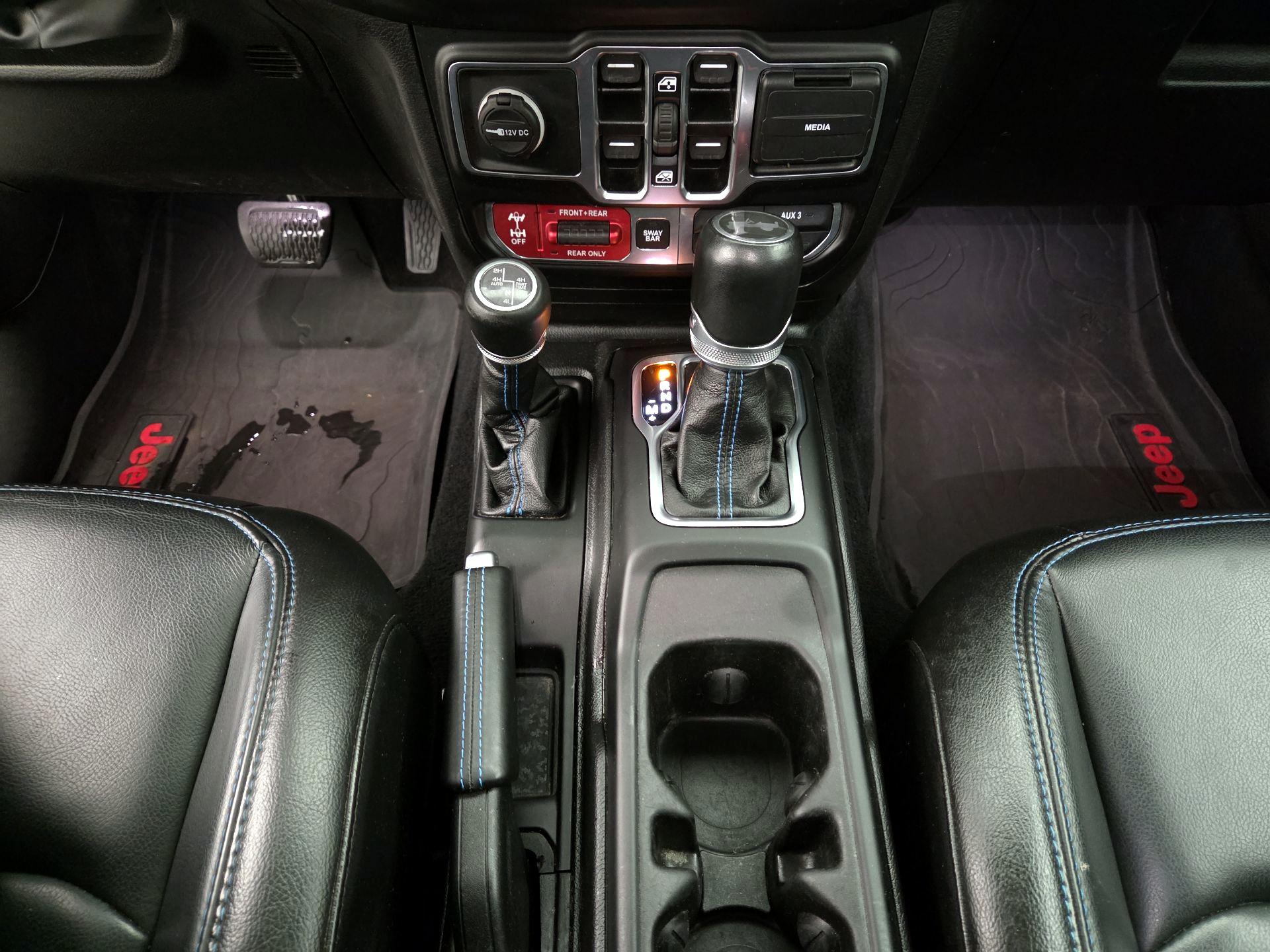 Thumbnail: 2023 Jeep Wrangler - 17