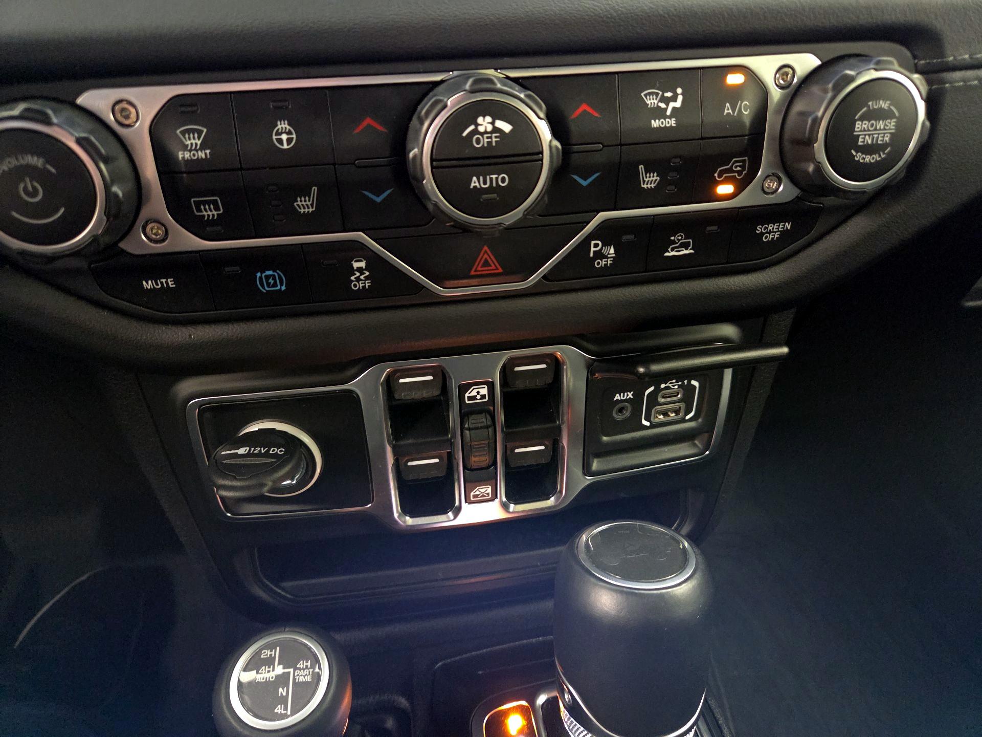 Thumbnail: 2024 Jeep Wrangler - 17