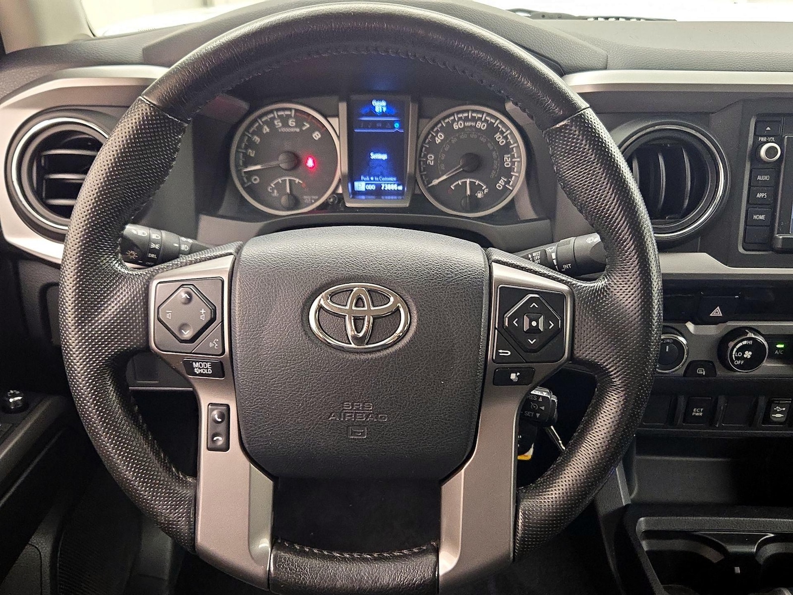 2016 Toyota Tacoma SR5 - Photo 11