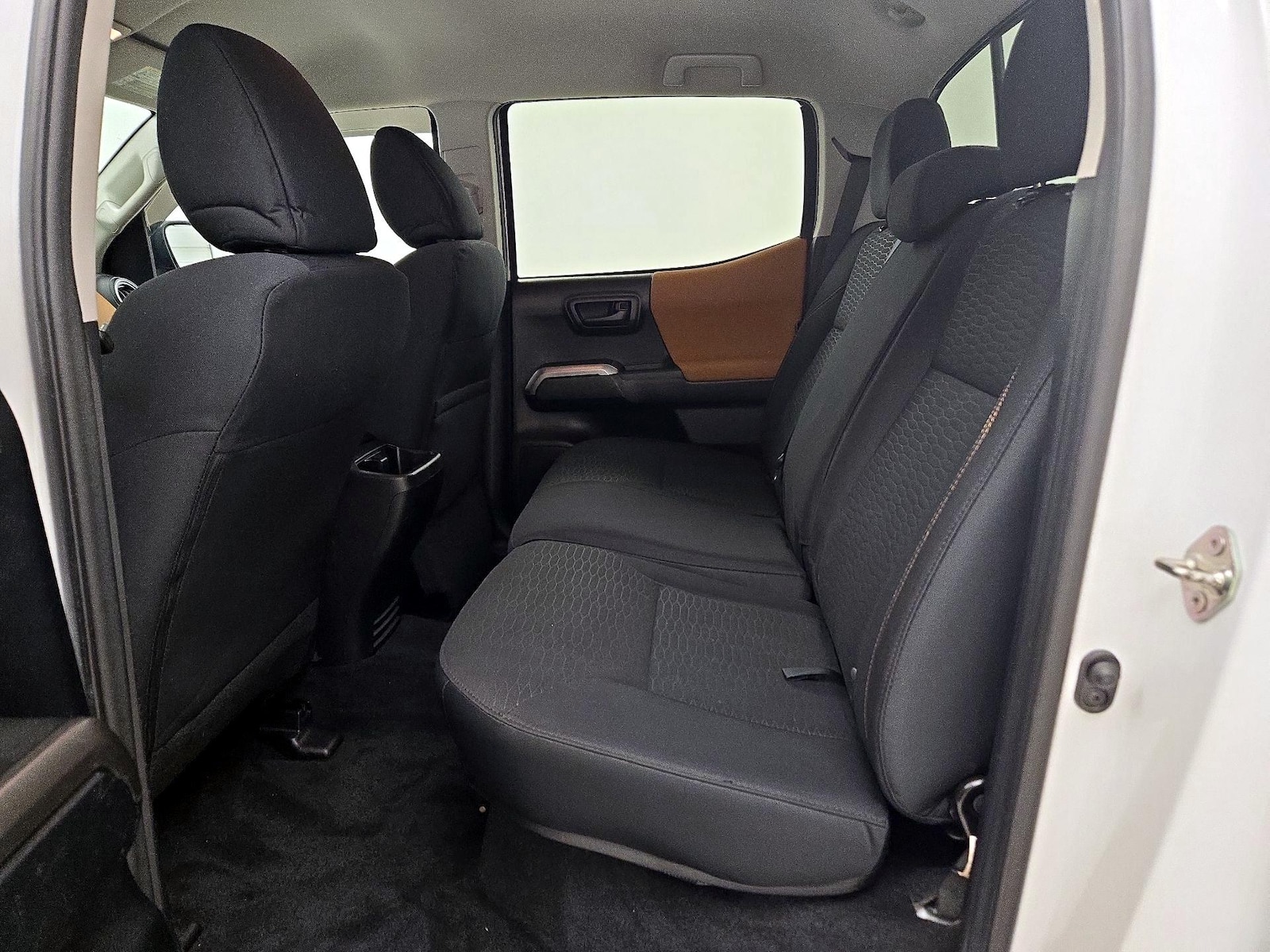2016 Toyota Tacoma SR5 - Photo 19