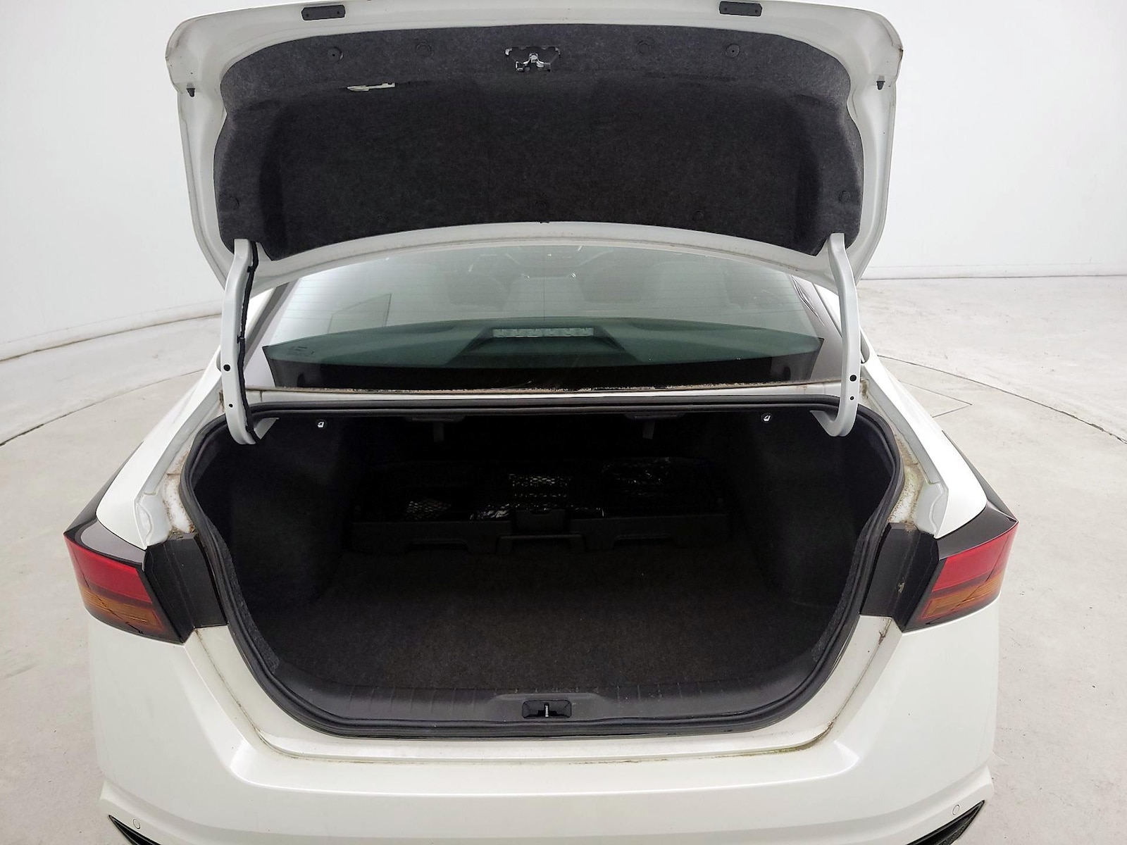 2024 Nissan Altima SL - Photo 22