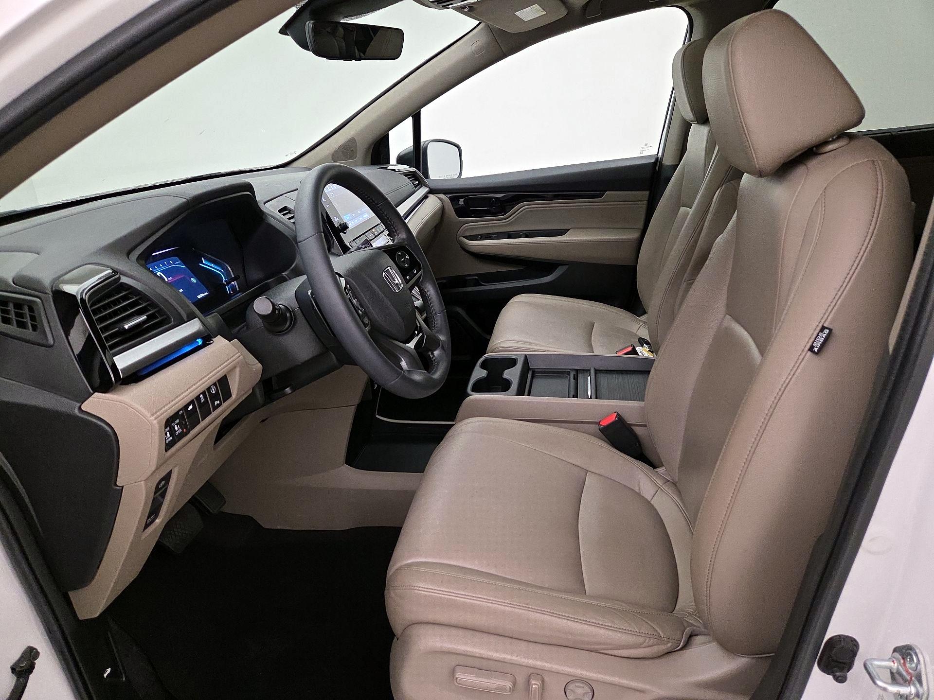 Thumbnail: 2023 Honda Odyssey - 11