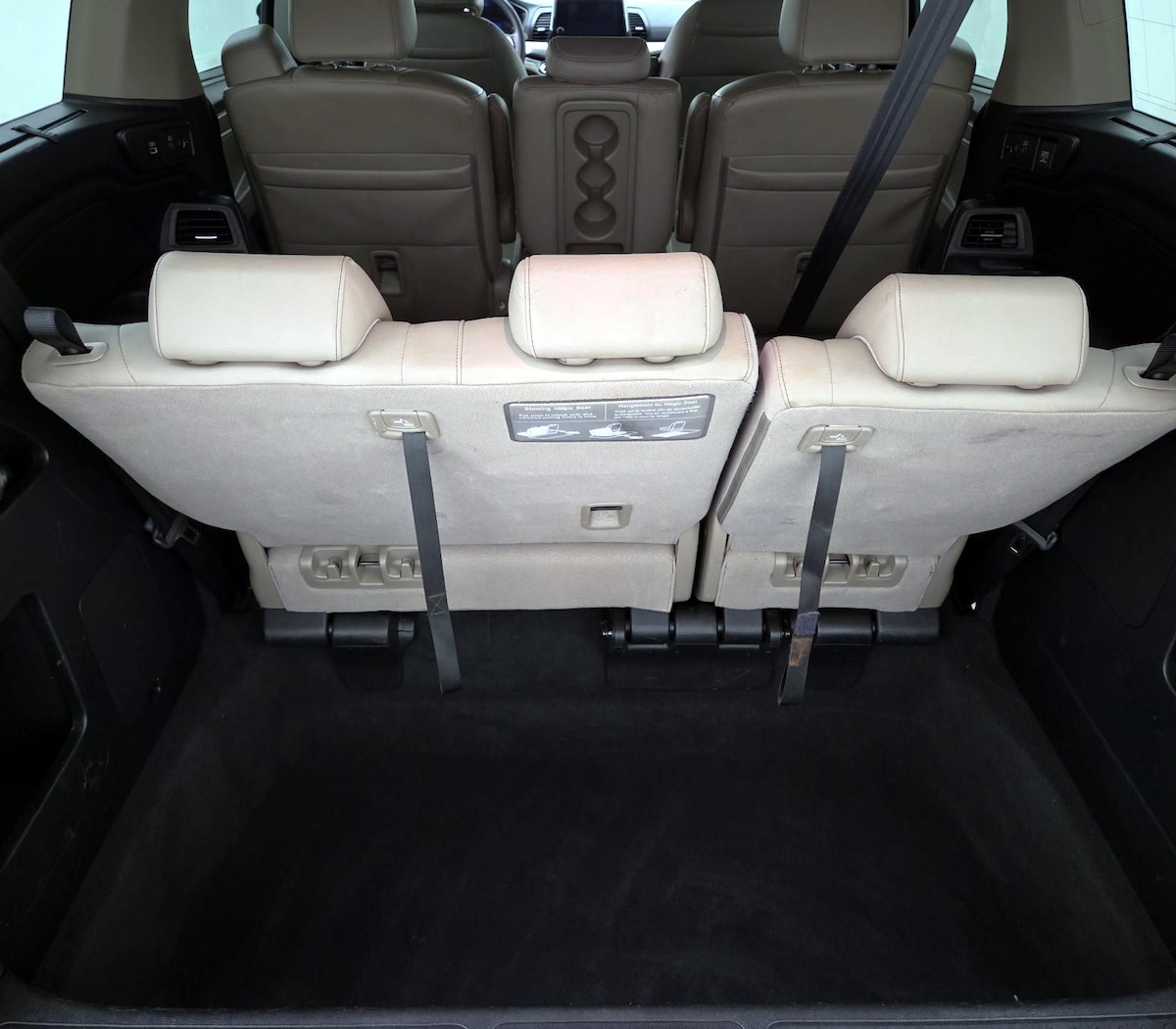 Trunk/Cargo (Seats Up)