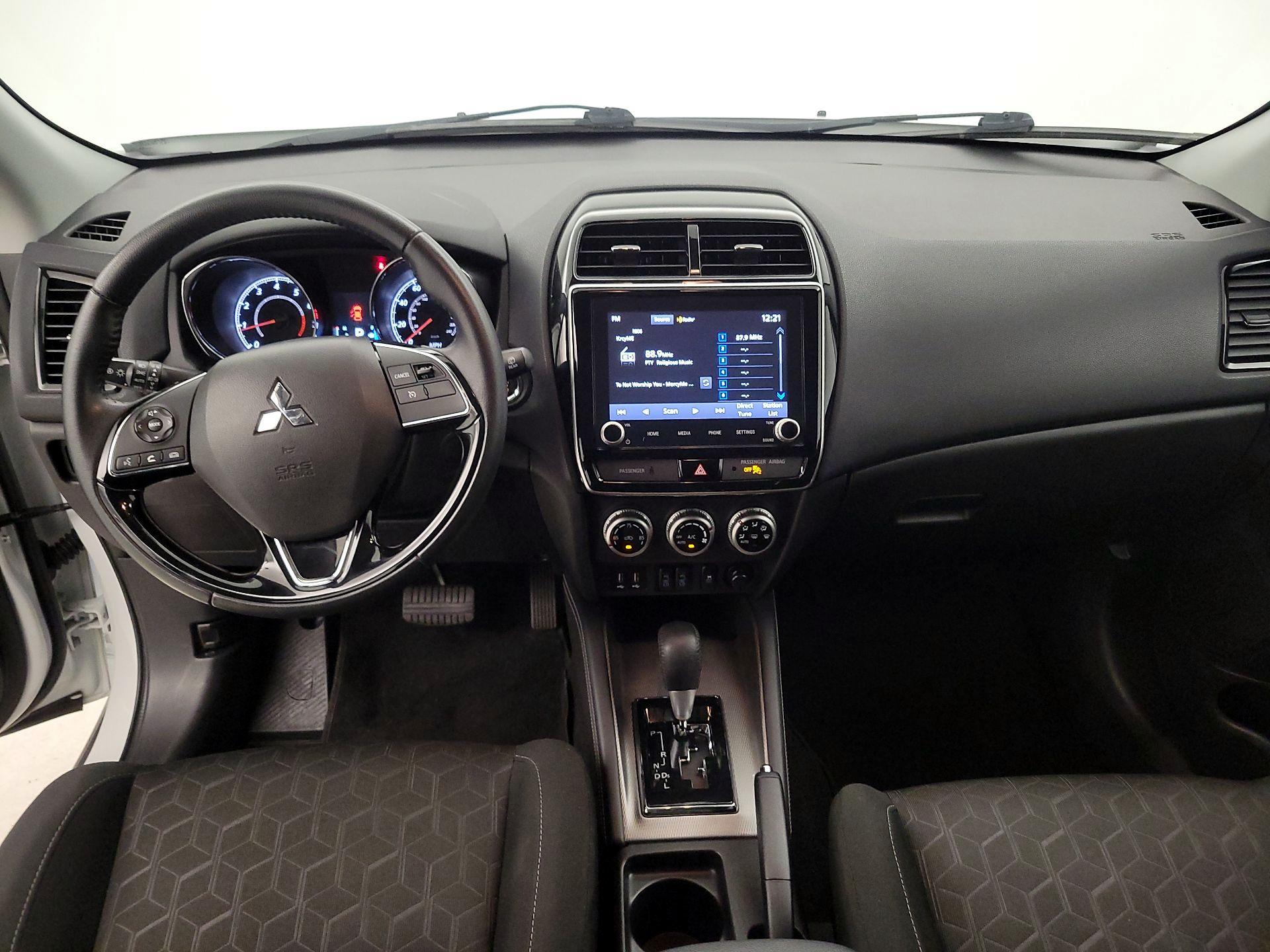 Thumbnail: 2020 Mitsubishi Outlander Sport - 9