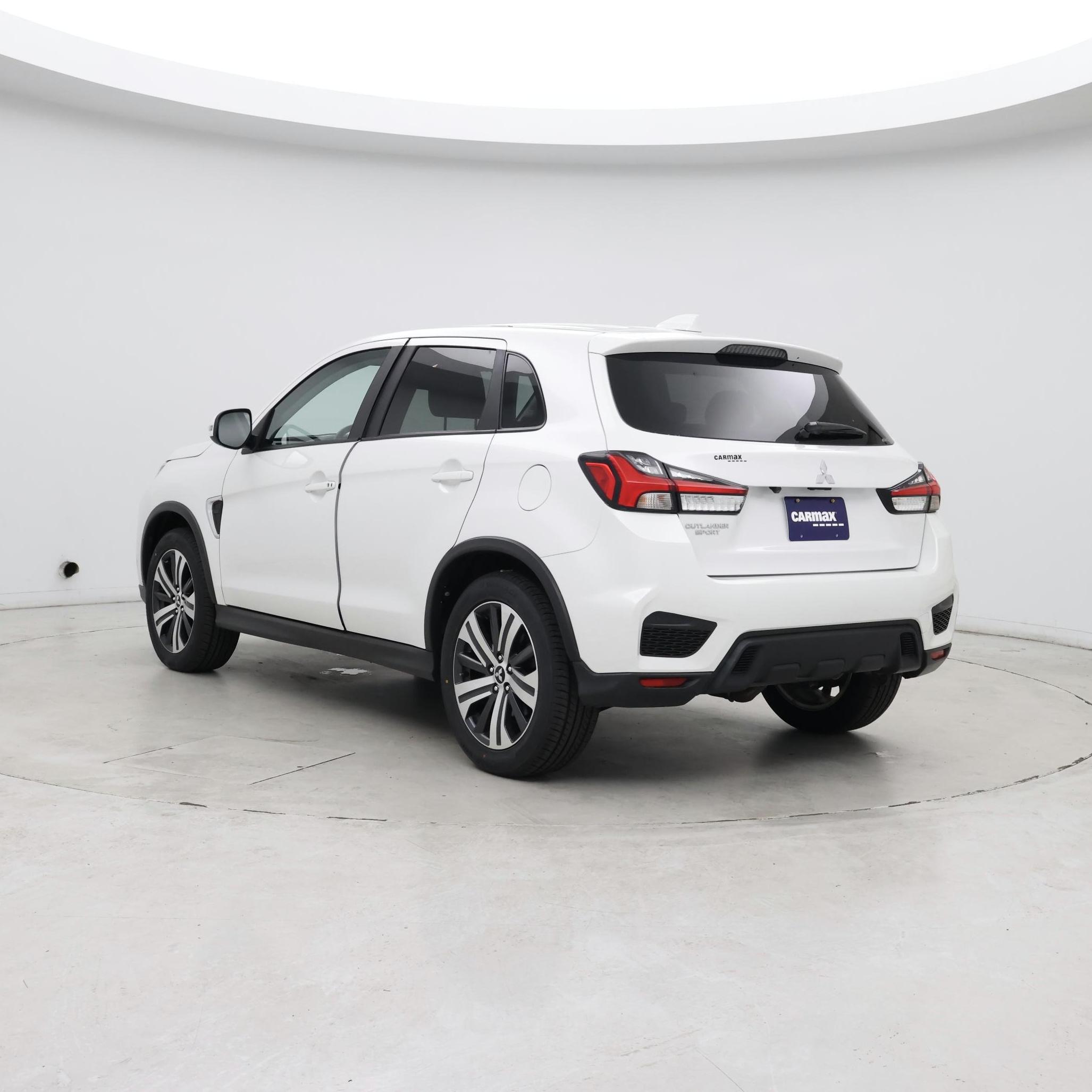 Thumbnail: 2020 Mitsubishi Outlander Sport - 2