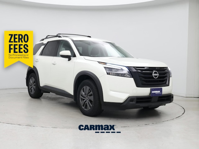 White 2024 Nissan Pathfinder SUV / Crossover All-Wheel Drive Automatic