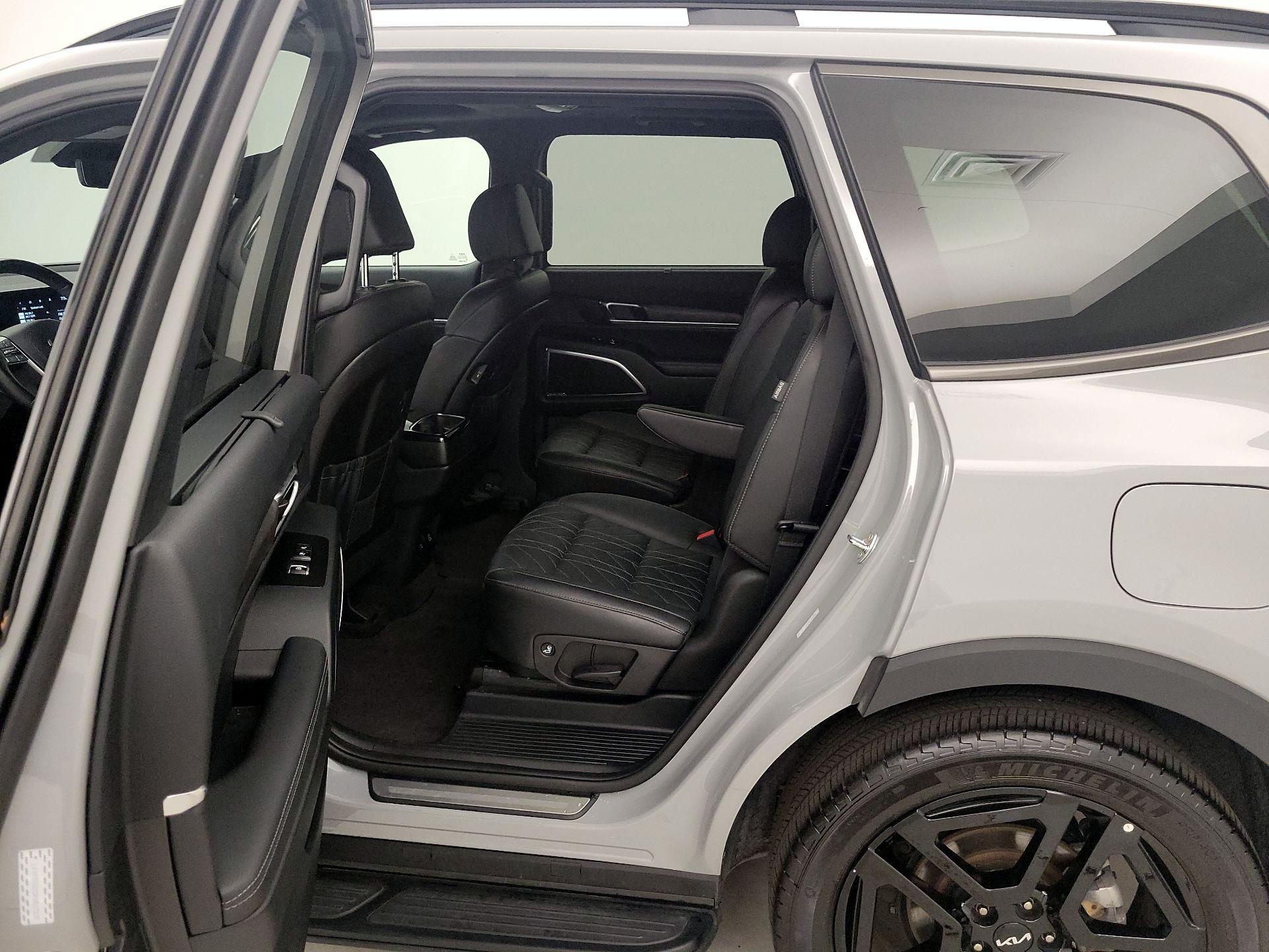 Thumbnail: 2024 Kia Telluride - 19