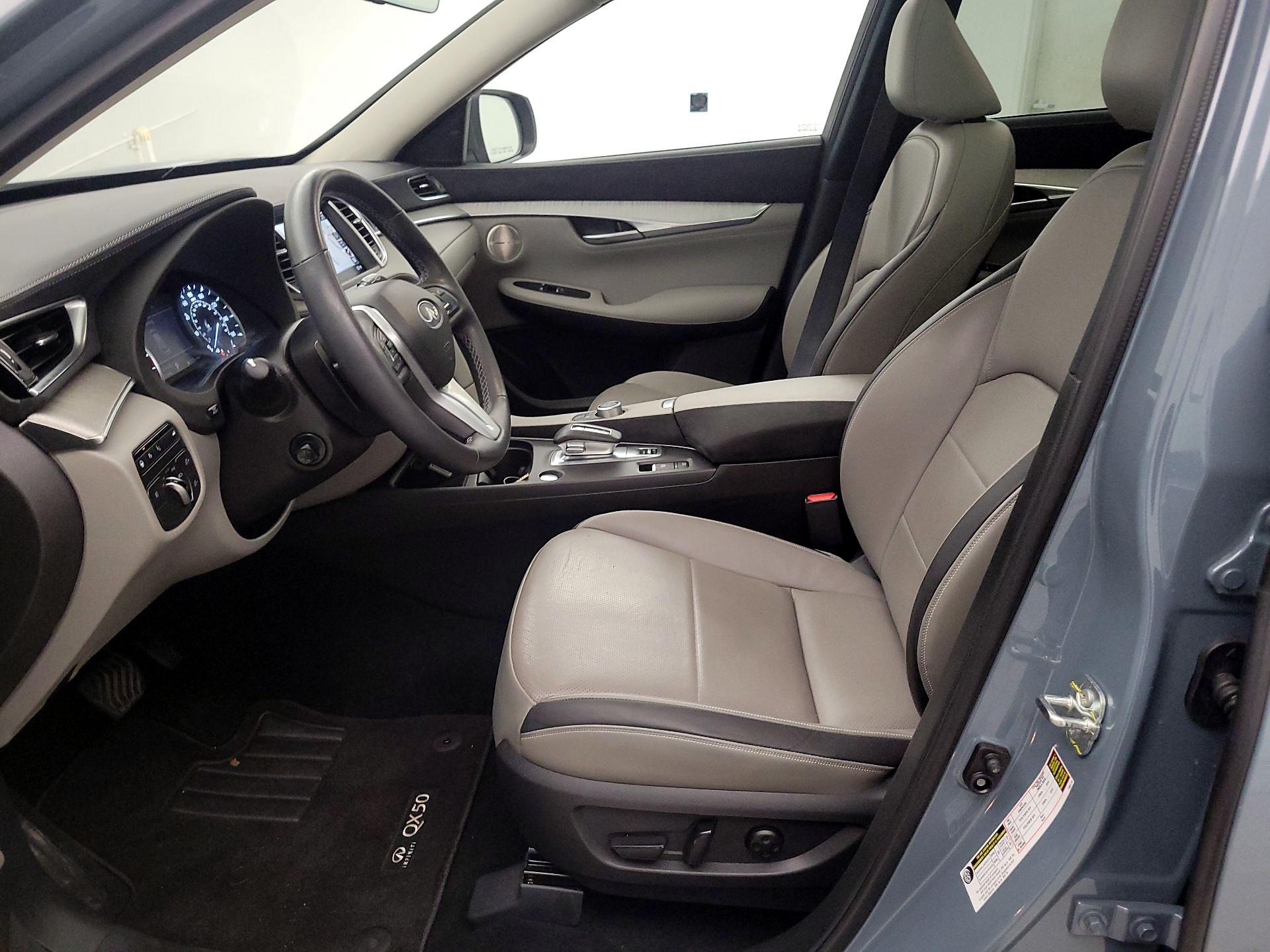 Thumbnail: 2023 INFINITI QX50 - 11