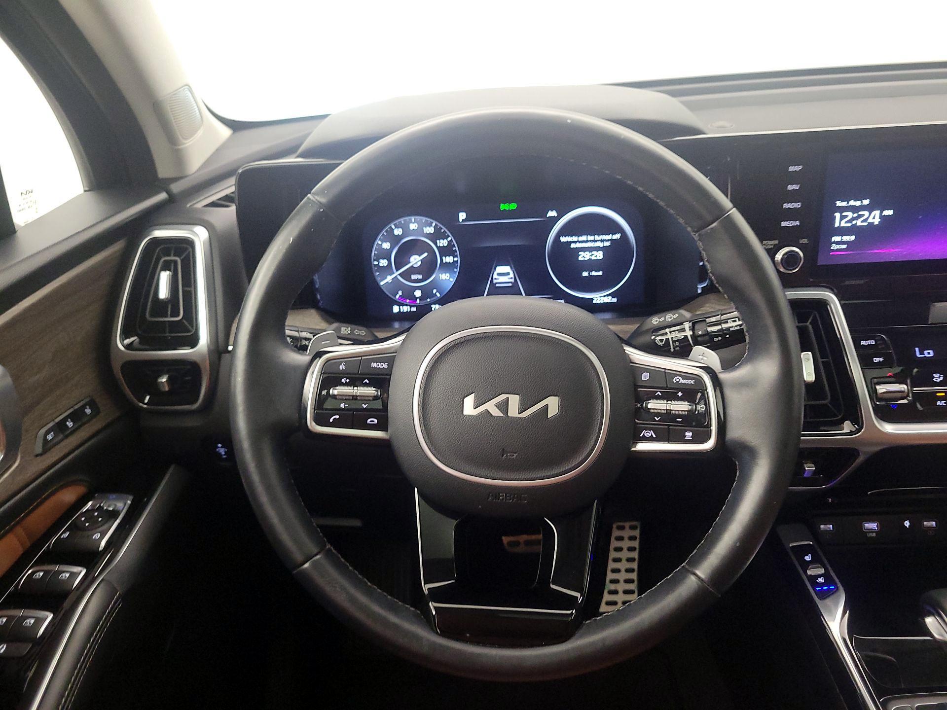 Thumbnail: 2023 Kia Sorento - 10