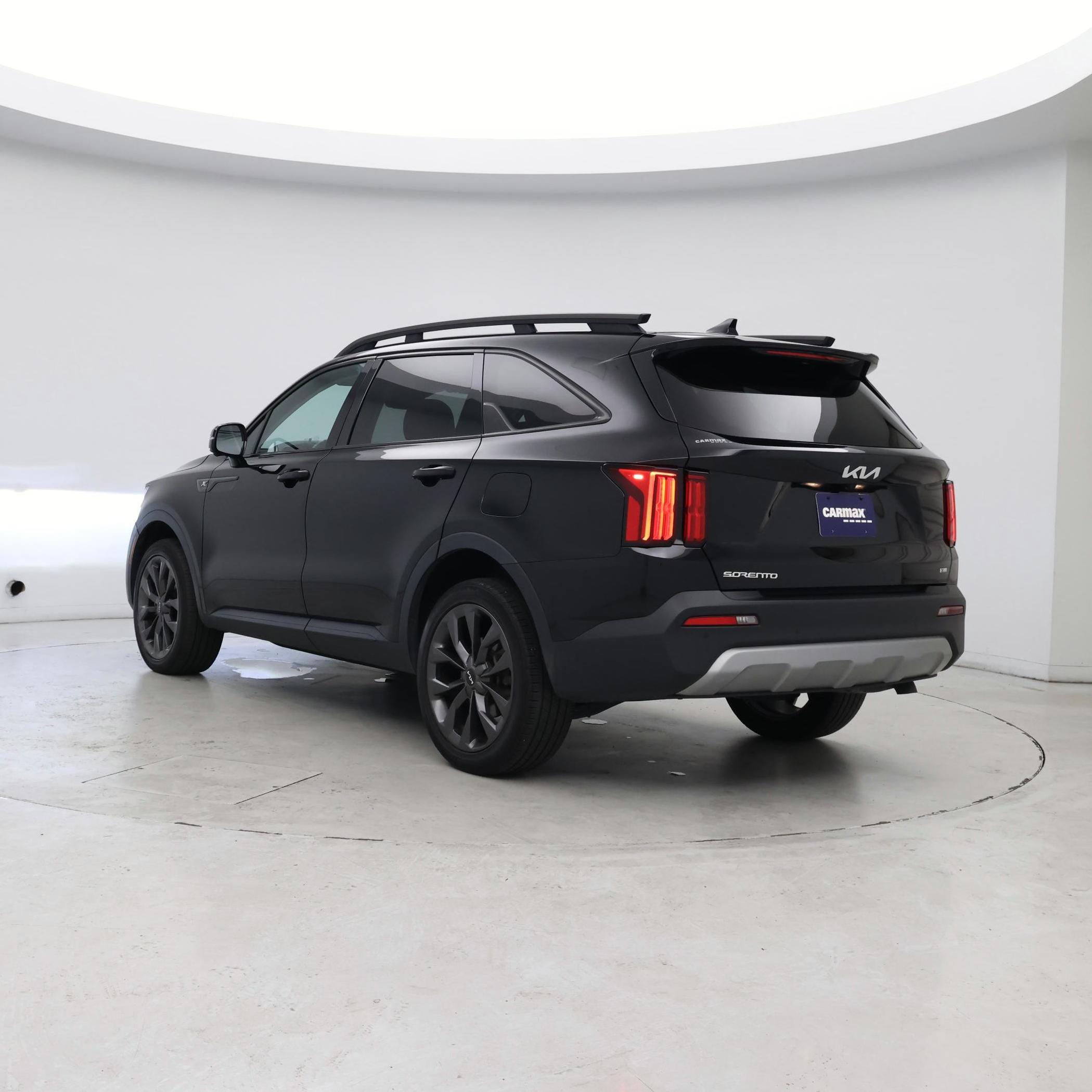 Thumbnail: 2023 Kia Sorento - 2