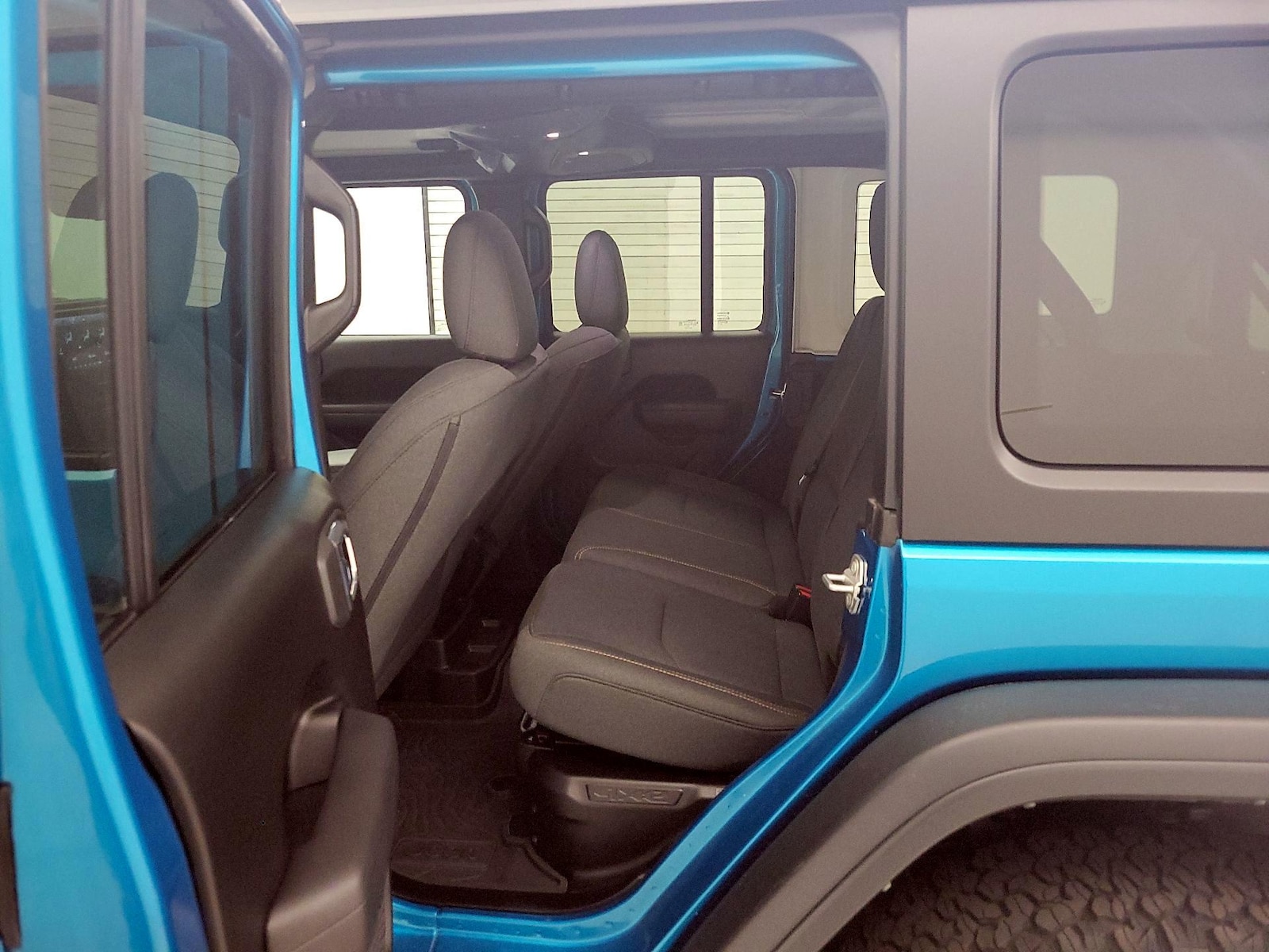 2024 Jeep Wrangler 4xe Willys 4XE - Photo 20