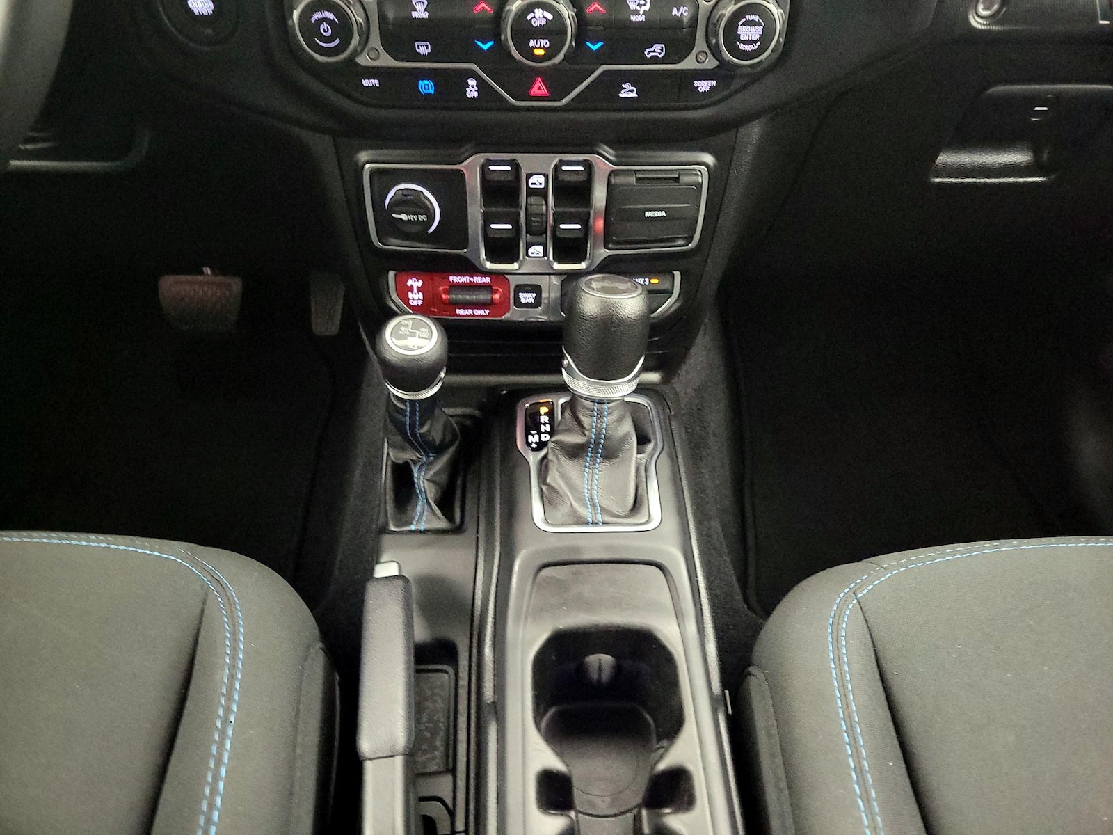 2023 Jeep Wrangler 4xe Rubicon 4XE - Photo 19
