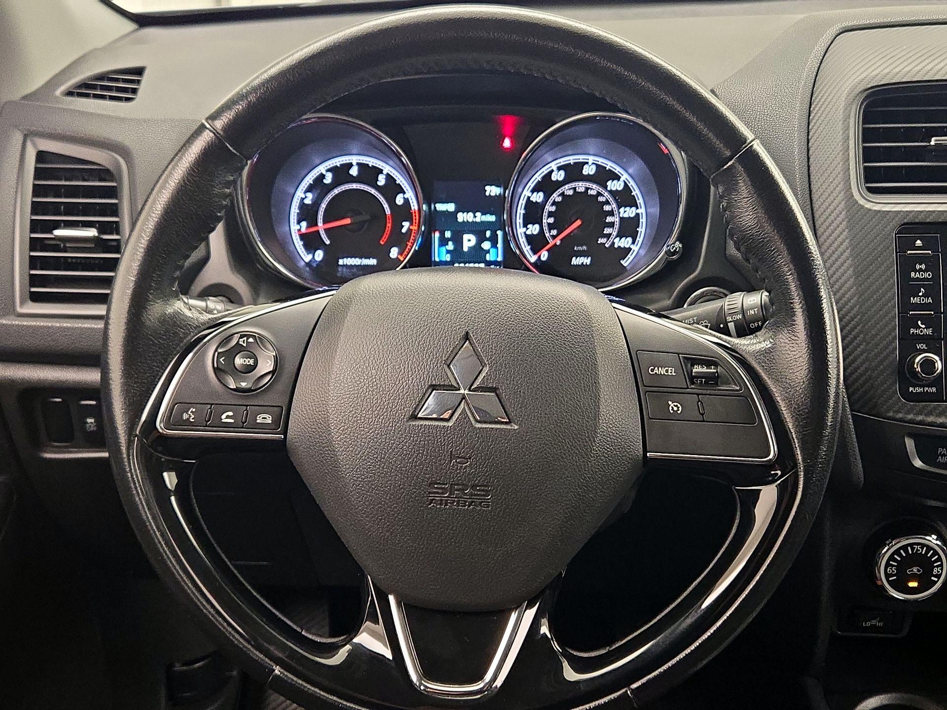 Thumbnail: 2017 Mitsubishi Outlander Sport - 10