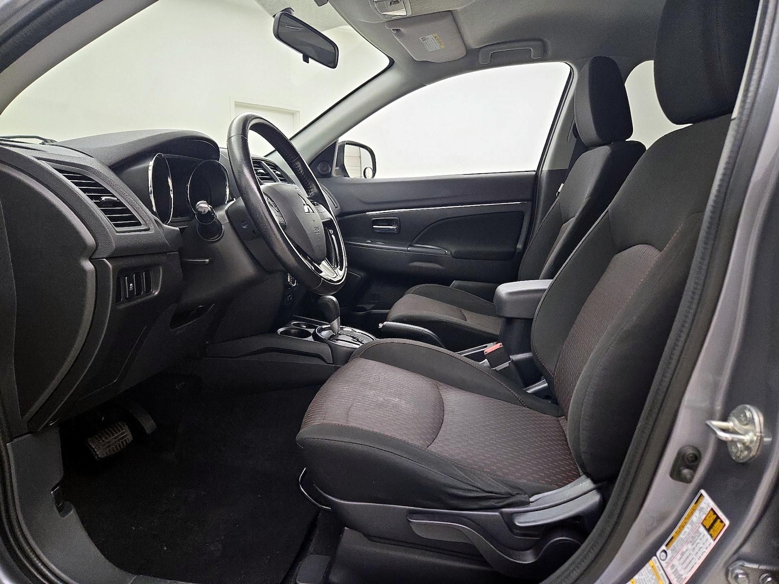 2017 Mitsubishi Outlander Sport SE - Photo 12