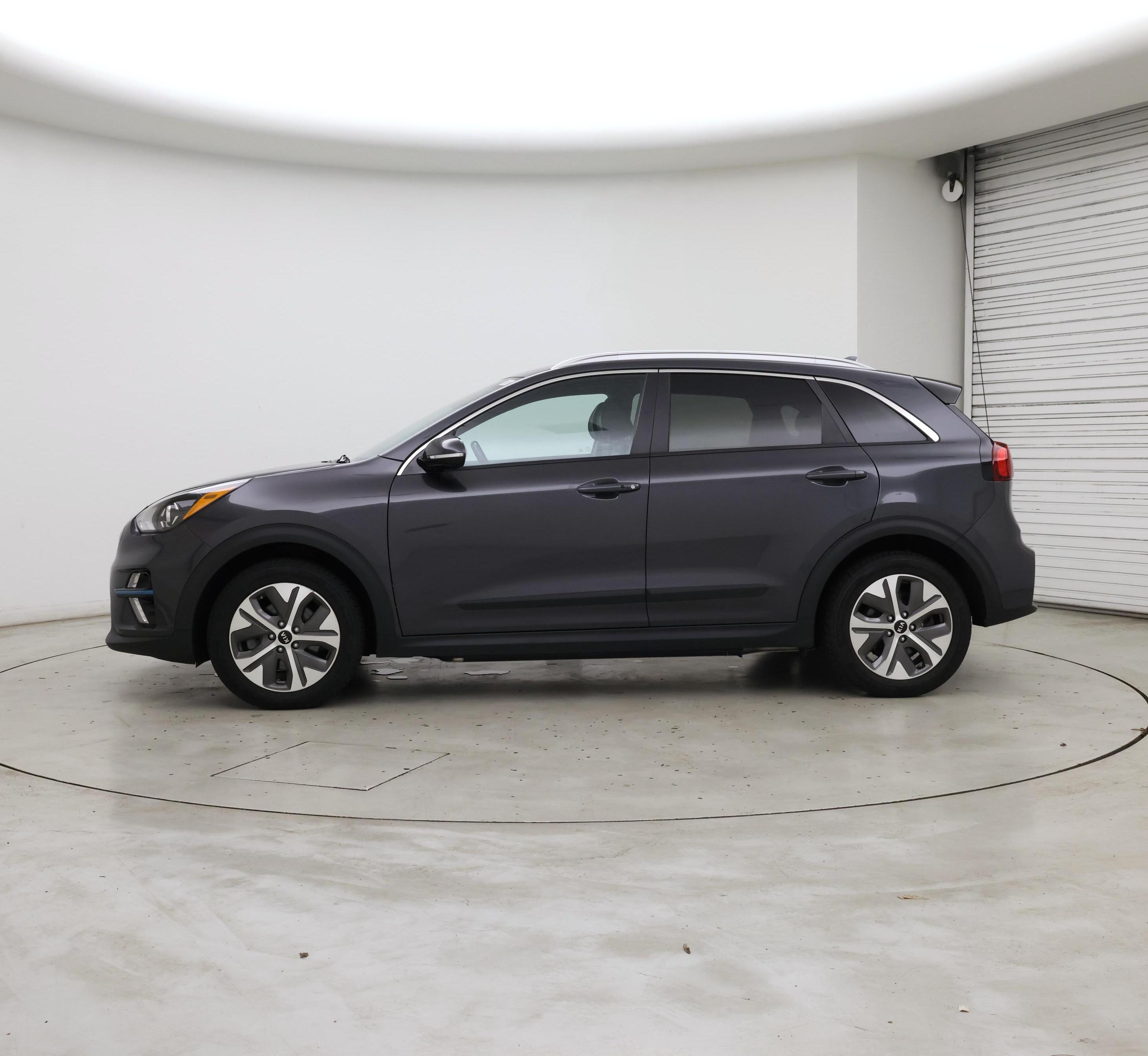 Thumbnail: 2020 Kia Niro - 3