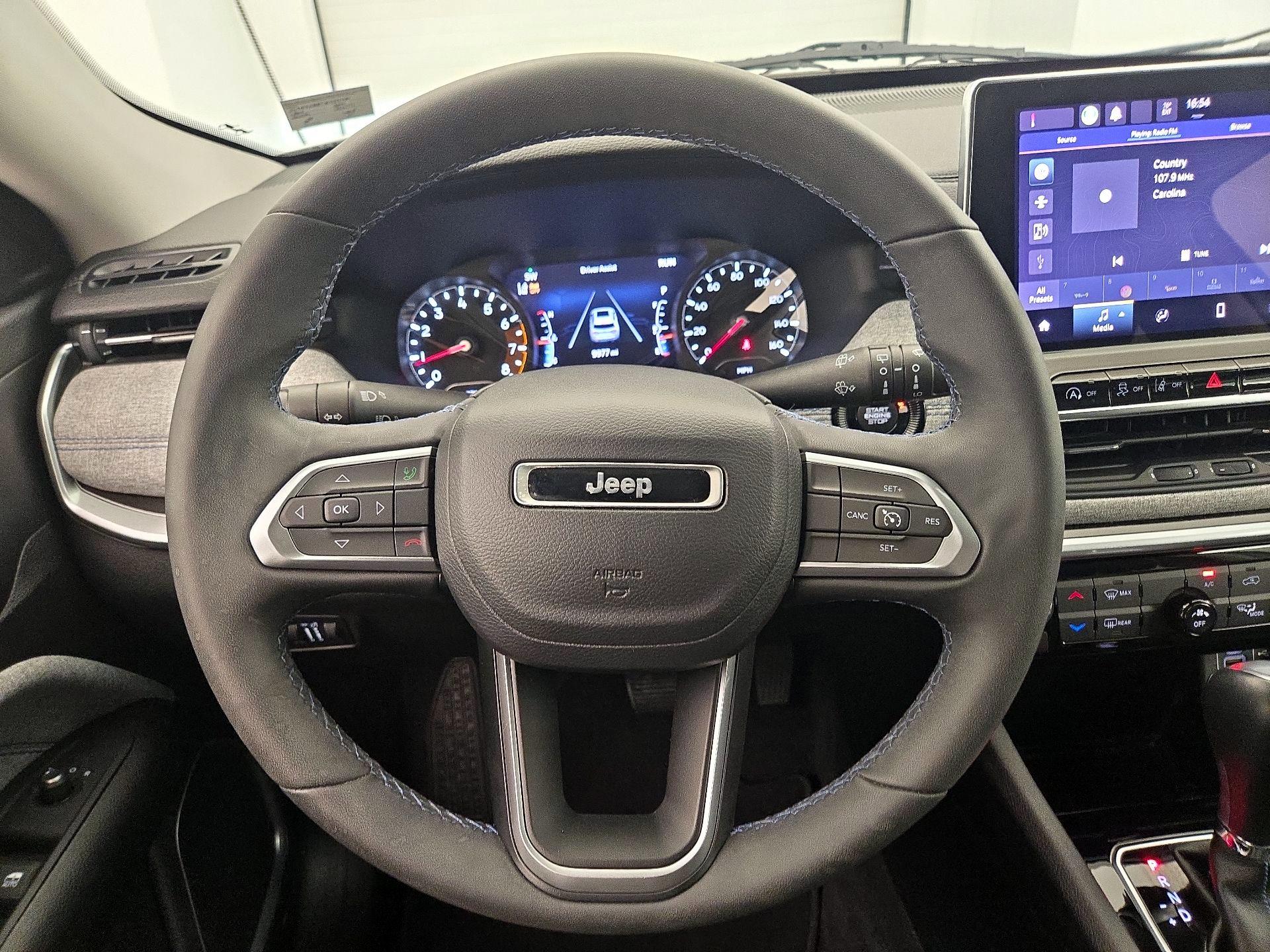 Thumbnail: 2022 Jeep Compass - 10
