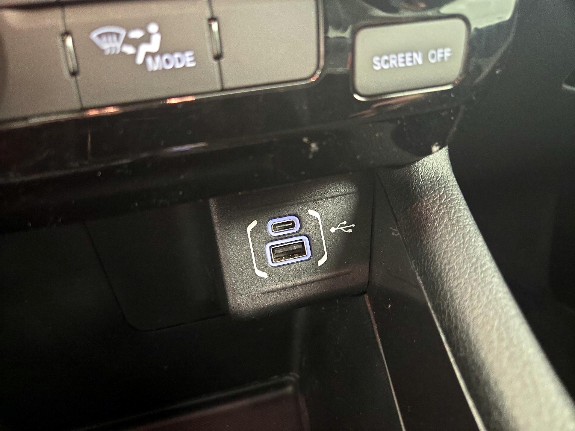 Thumbnail: 2022 Jeep Compass - 18