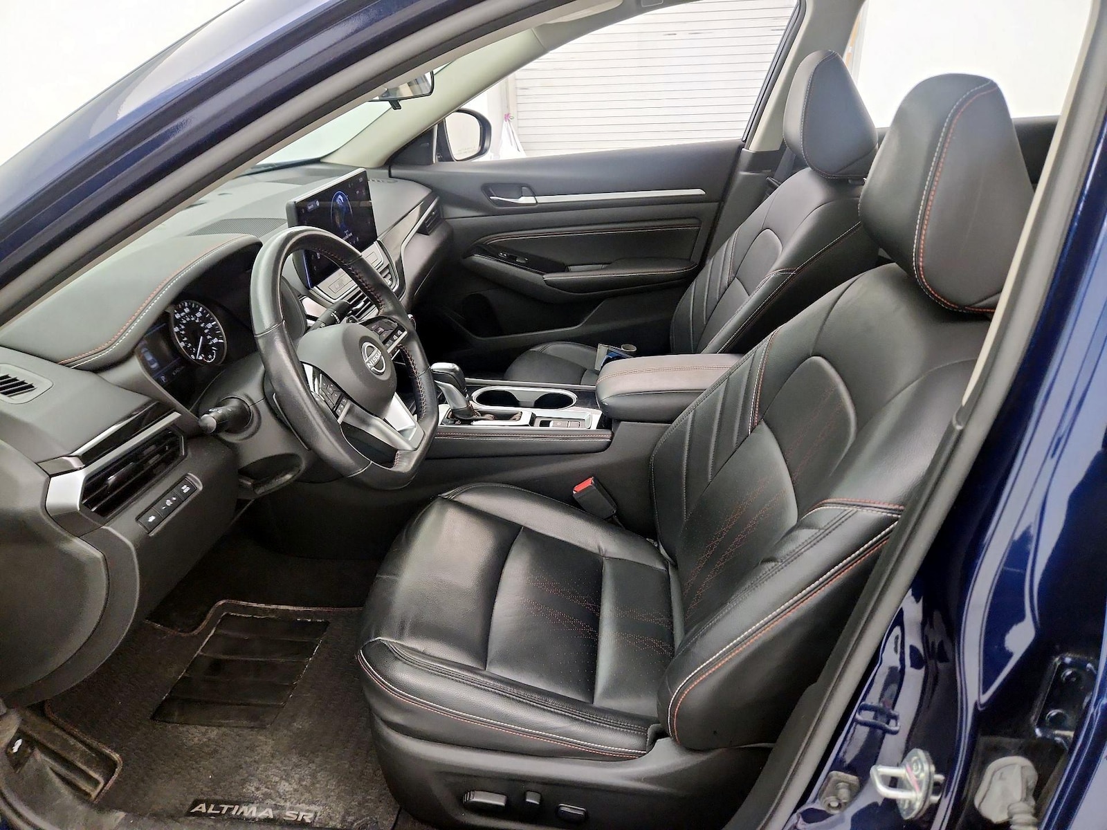 2023 Nissan Altima SR - Photo 12