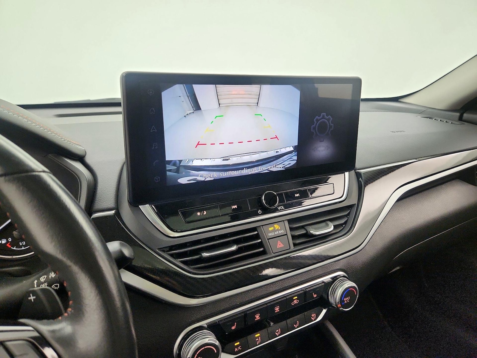 2023 Nissan Altima SR - Photo 16