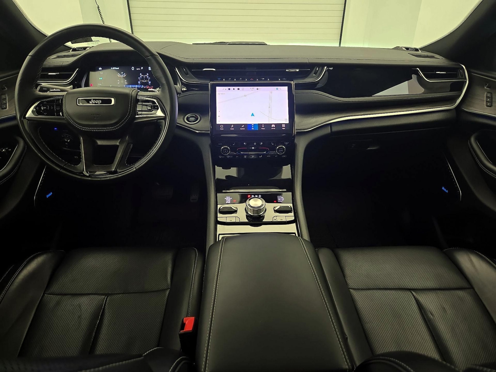 2023 Jeep Grand Cherokee Overland 4xe - Photo 10