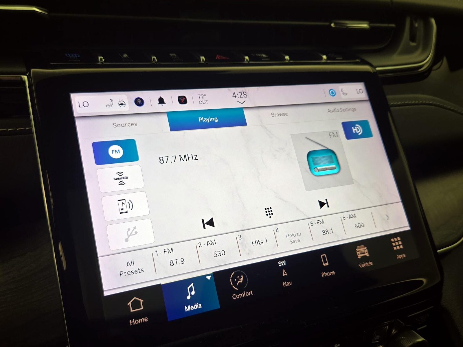 2023 Jeep Grand Cherokee Overland 4xe - Photo 17