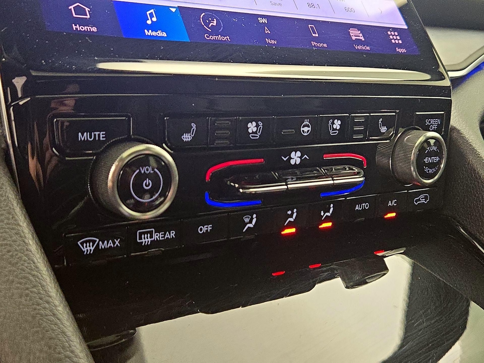 2023 Jeep Grand Cherokee Overland 4xe - Photo 18